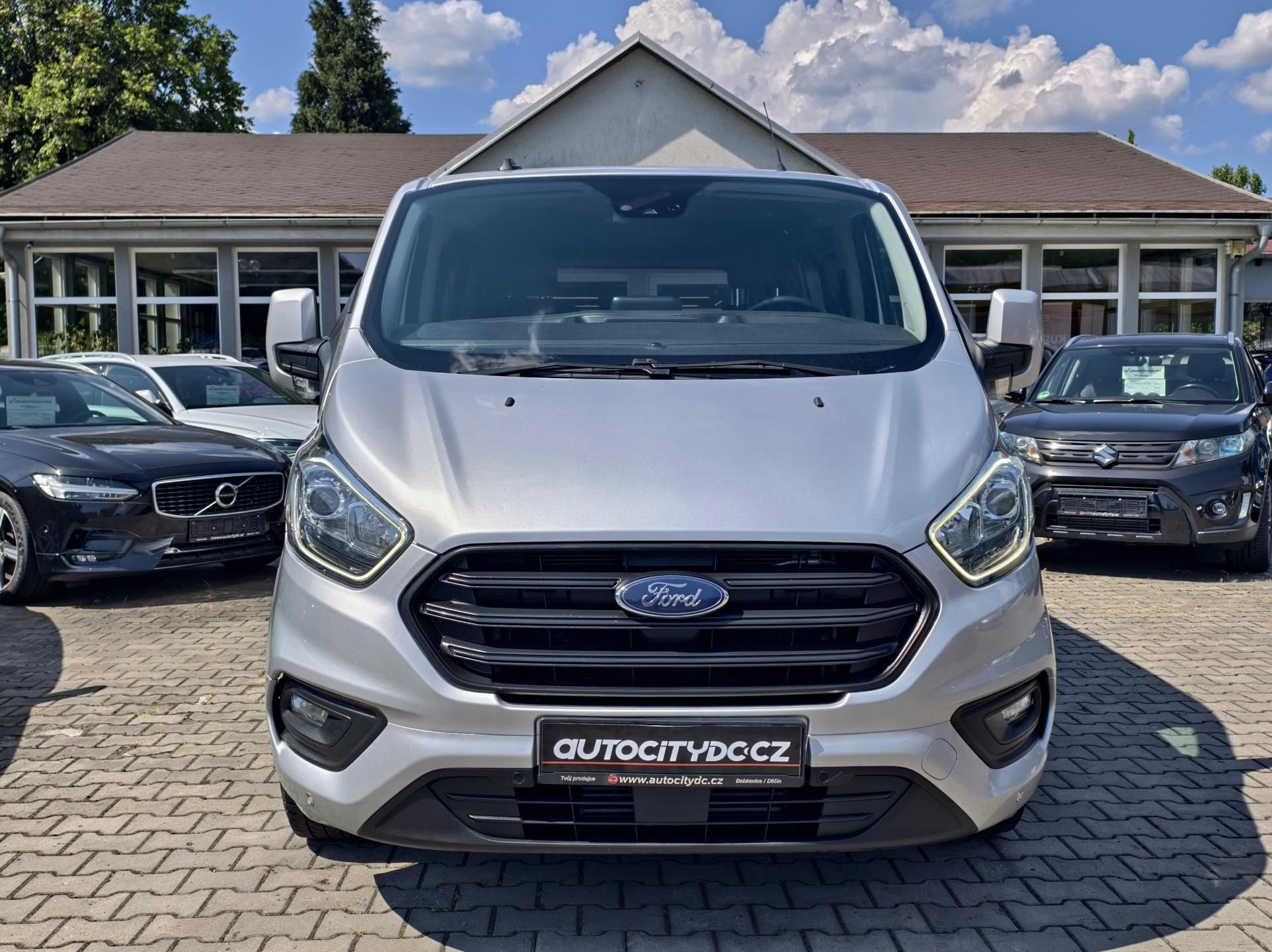 Ford Transit Custom, 2.0EcoBlue 96kW A/T ACC ČR DPH - fotka 2