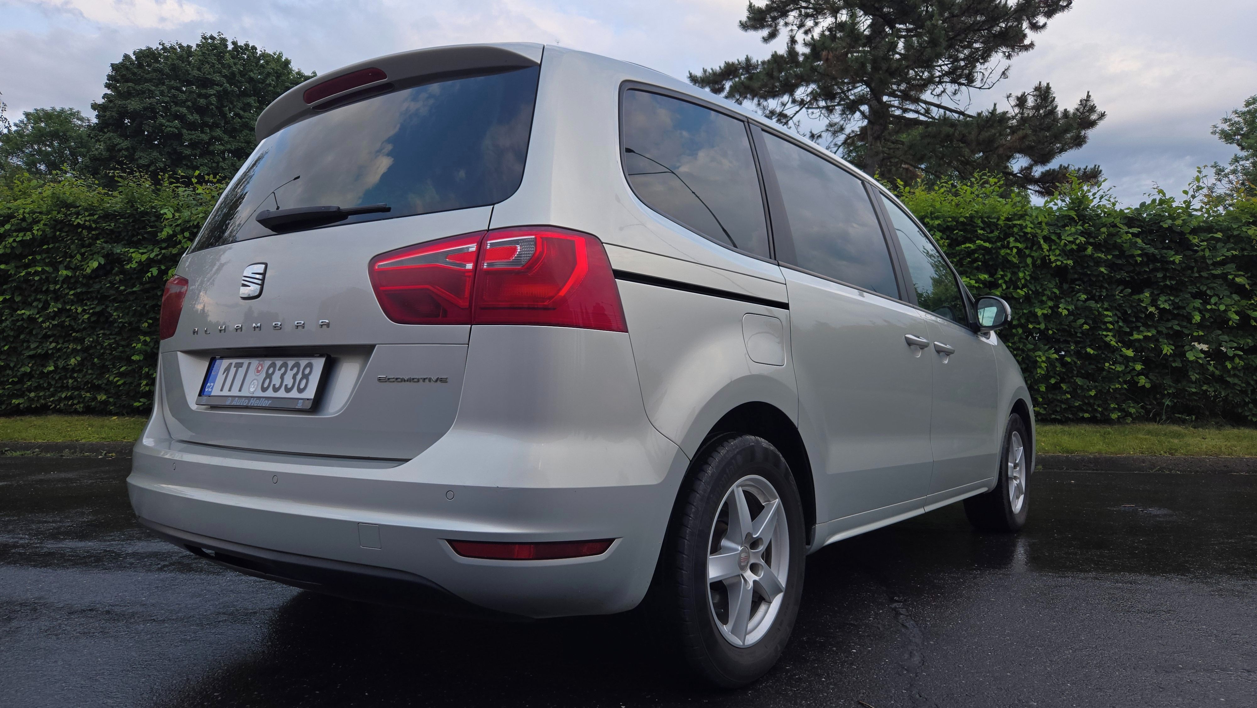Seat Alhambra, Seat Alhambra 2,0TDI DSG 7míst - fotka 4