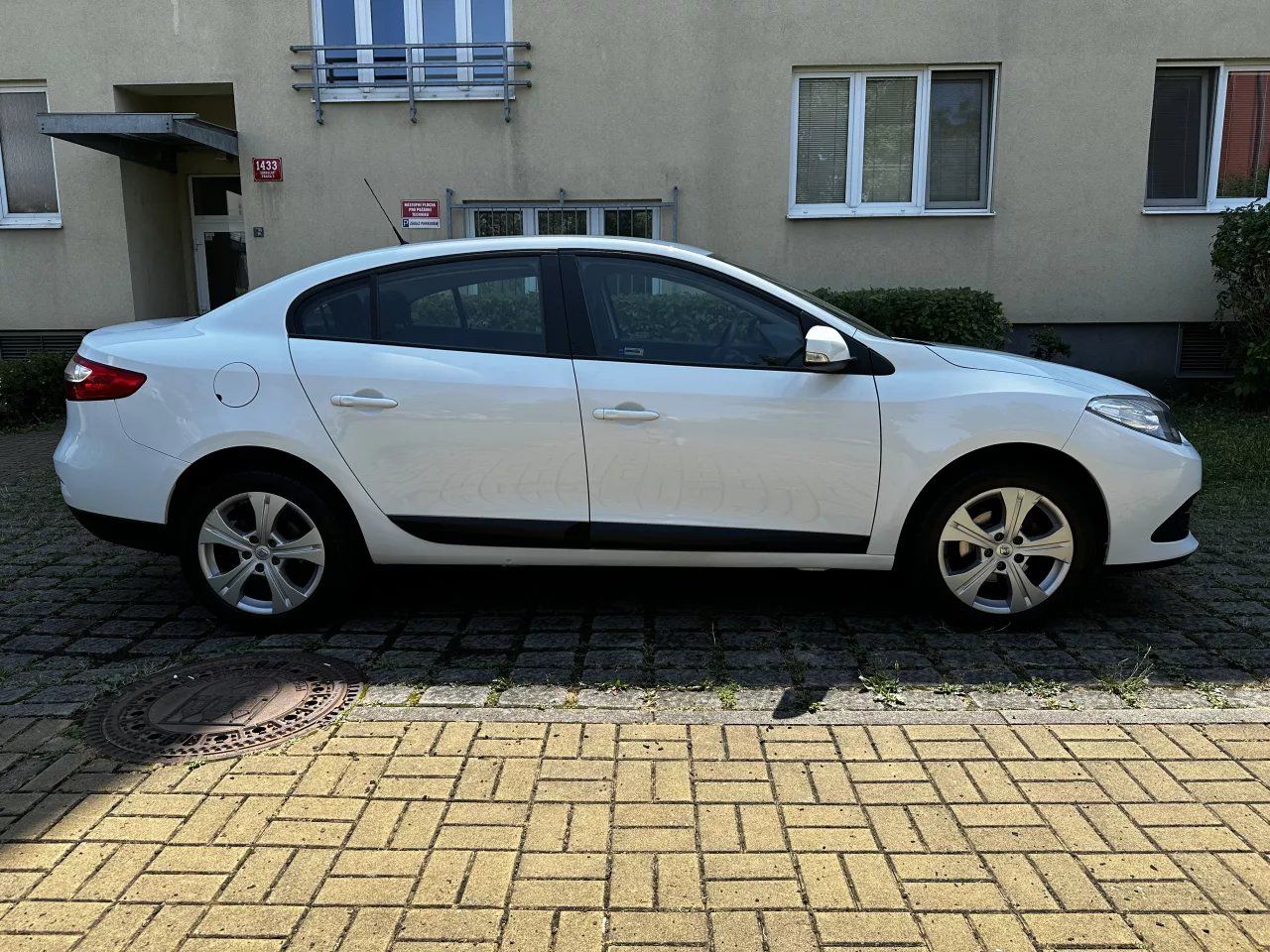 Renault Fluence, 1.6 16V 82 kW Dynamique 1.maj - fotka 4