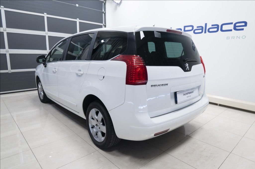 Peugeot 5008, 1,6 BlueHDI 7 MÍST NOVÉ V ČR - fotka 6