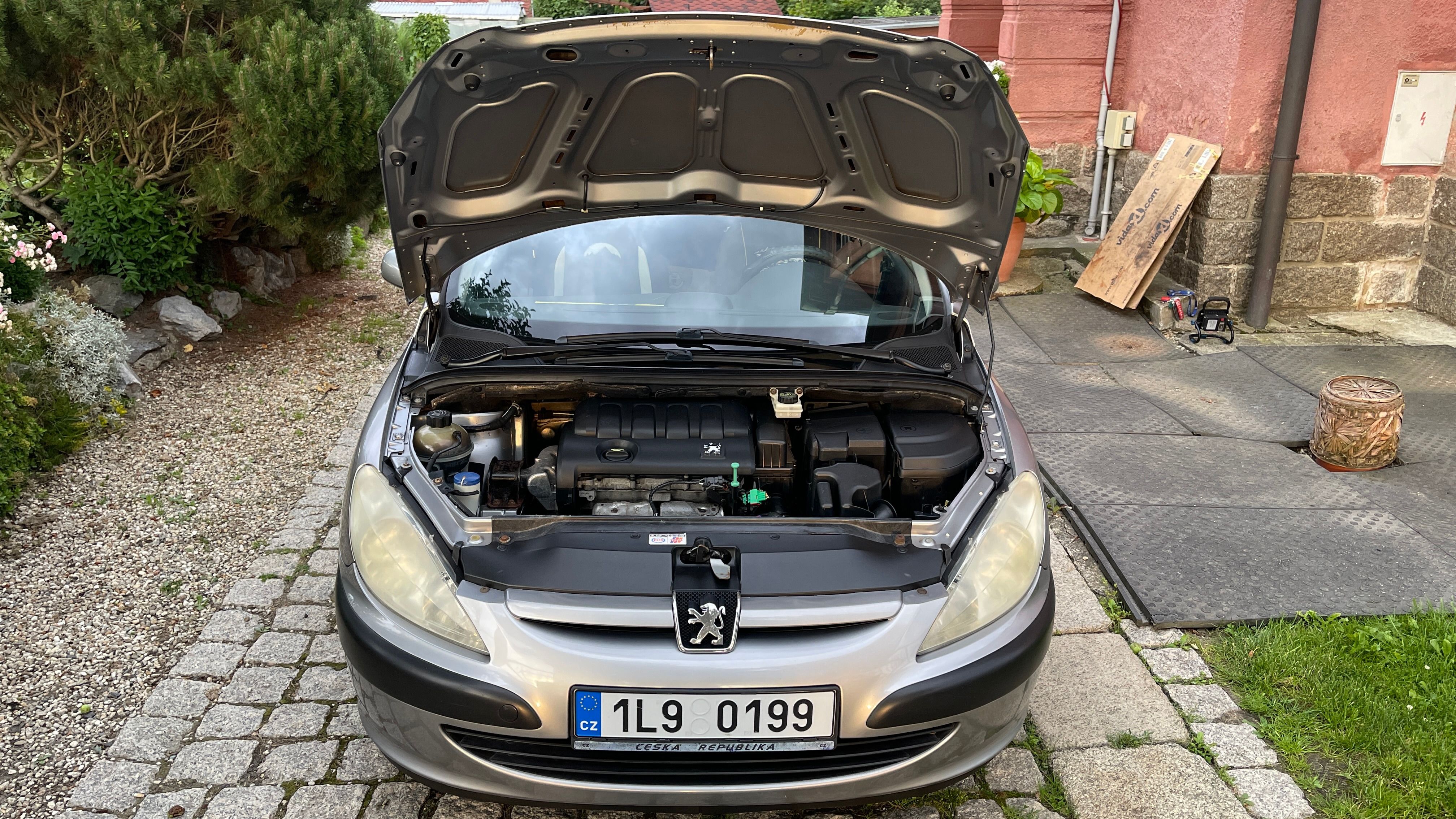 Peugeot 307, 1.4i benzín, KFU, 65kW, Euro 3 - fotka 5
