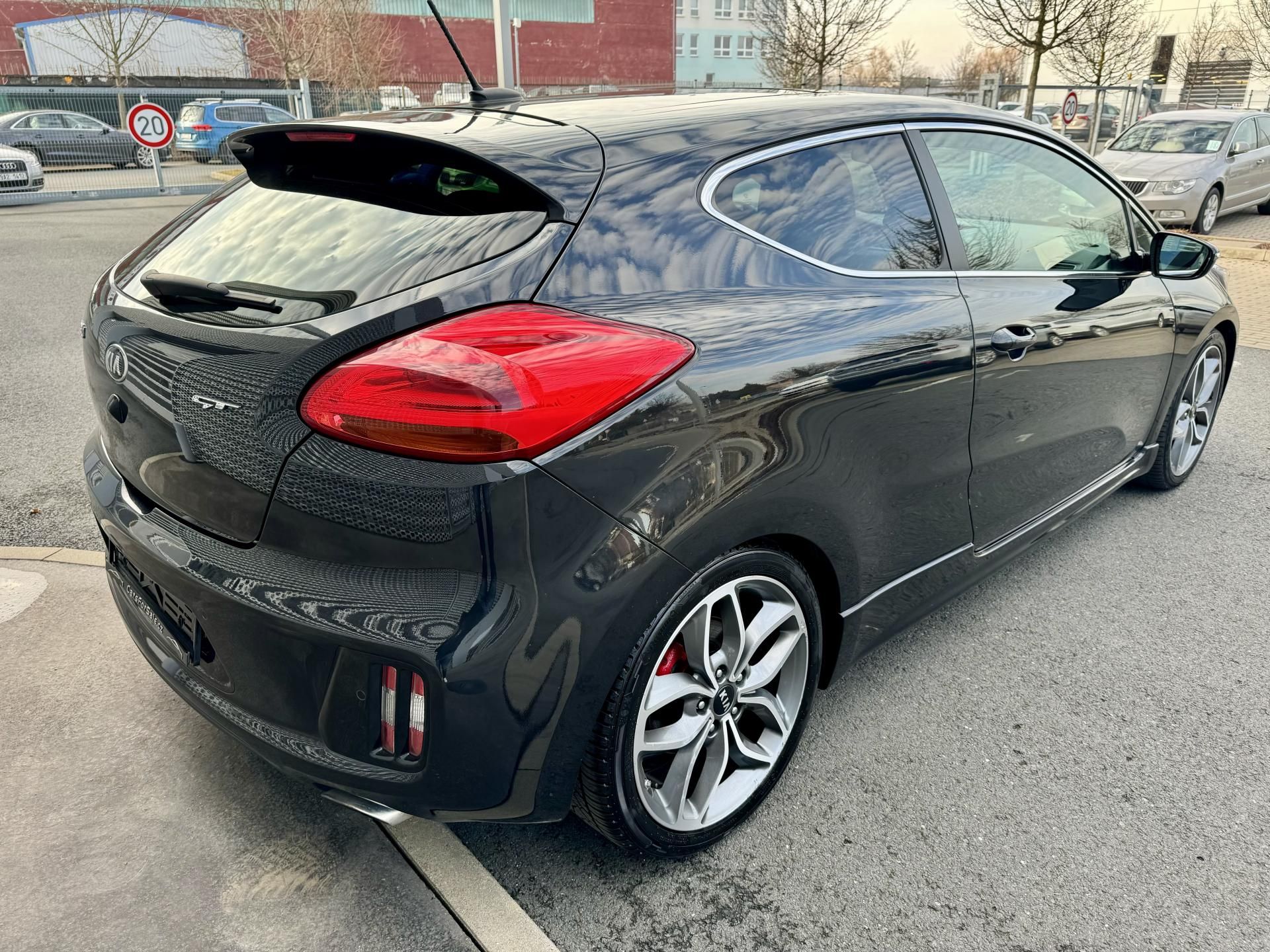 Kia Cee´d, 1.6 T-GDI 150kW GT Plus RECARO - fotka 6