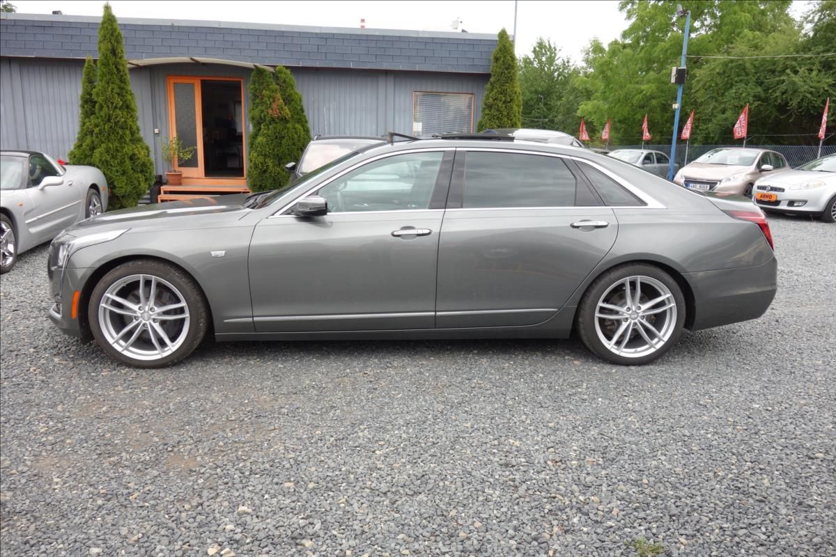 Cadillac CT6, 3,6 i V6 250KW,SERV.KN.,AWD. - fotka 3