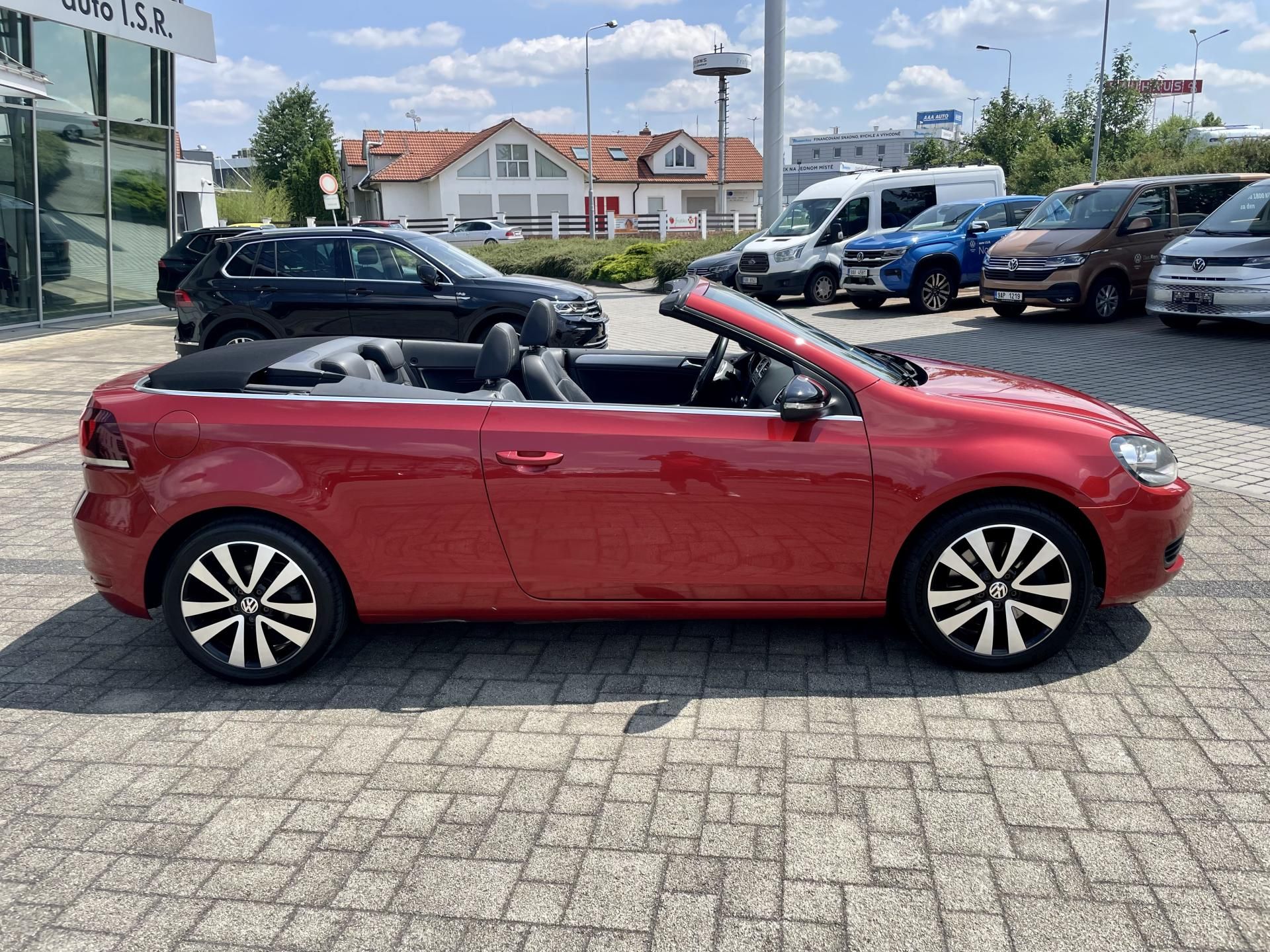 Volkswagen Golf, VI 2,0TDI DSG KABRIO R-Line - fotka 4