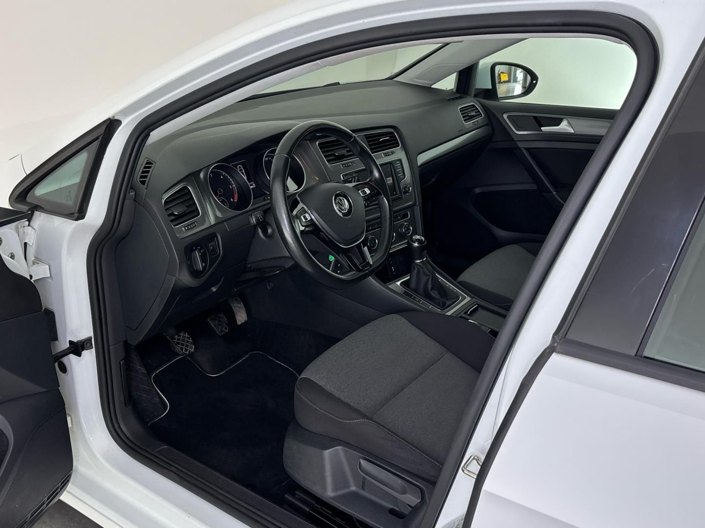 Volkswagen Golf, 1.6 TDI / 81 kW Trendline - fotka 6
