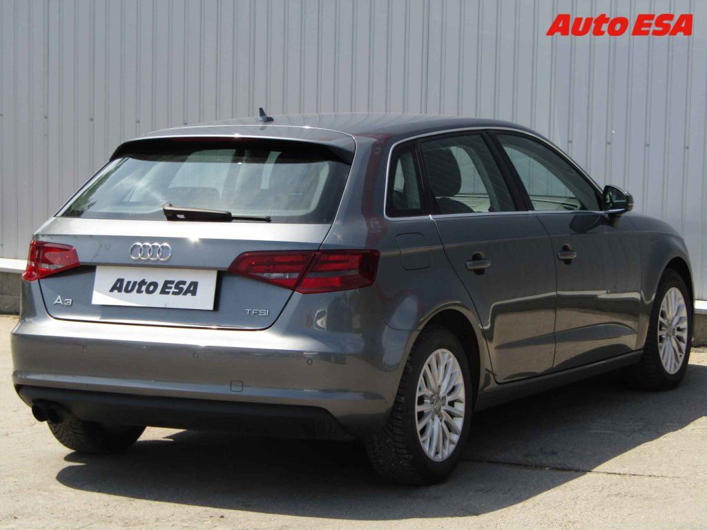 Audi A3, 1.4 TFSi,navi - fotka 4