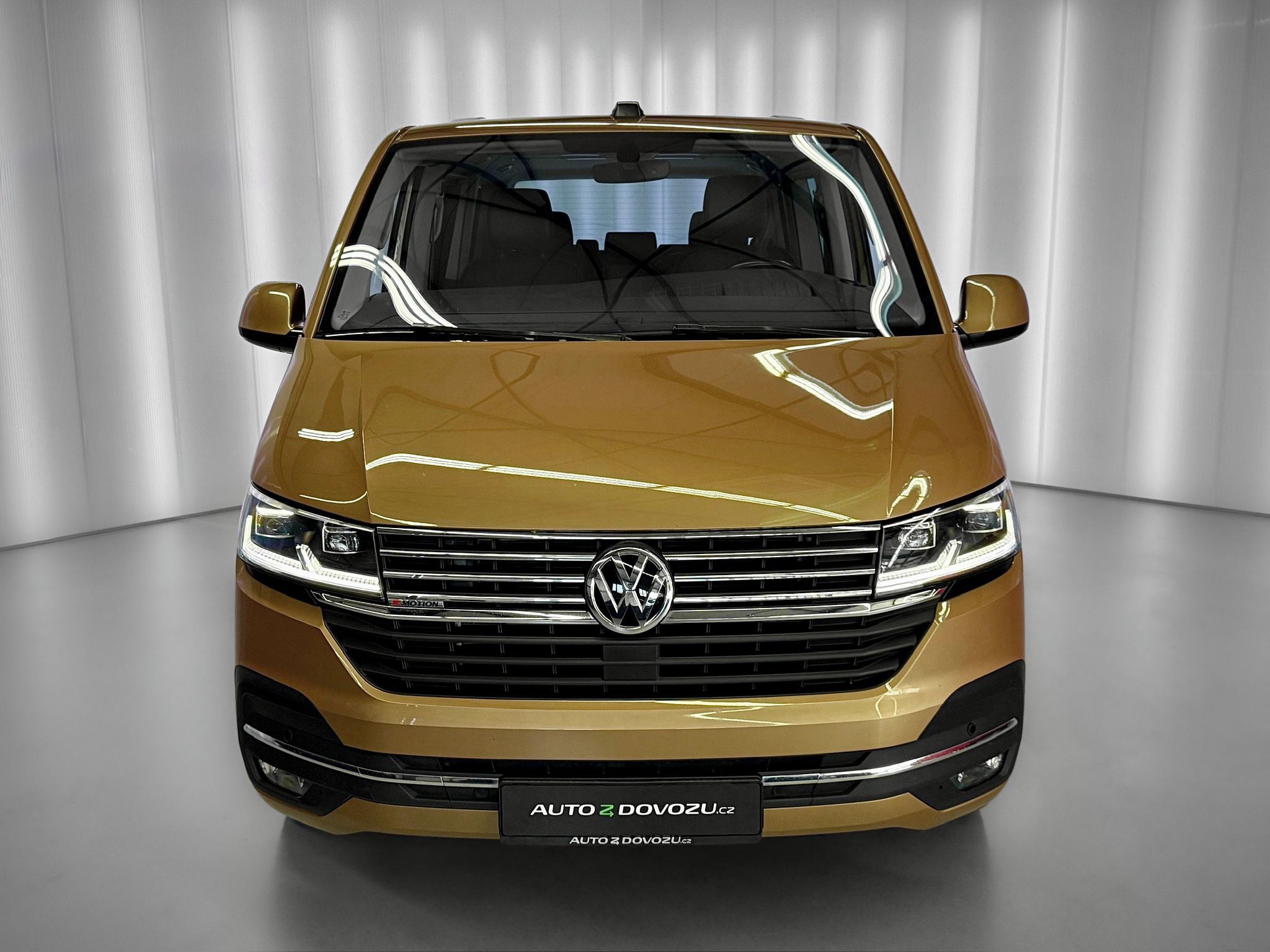 Volkswagen Multivan, 2.0TDI 146KW DSG 4M HIGHLINE - fotka 3