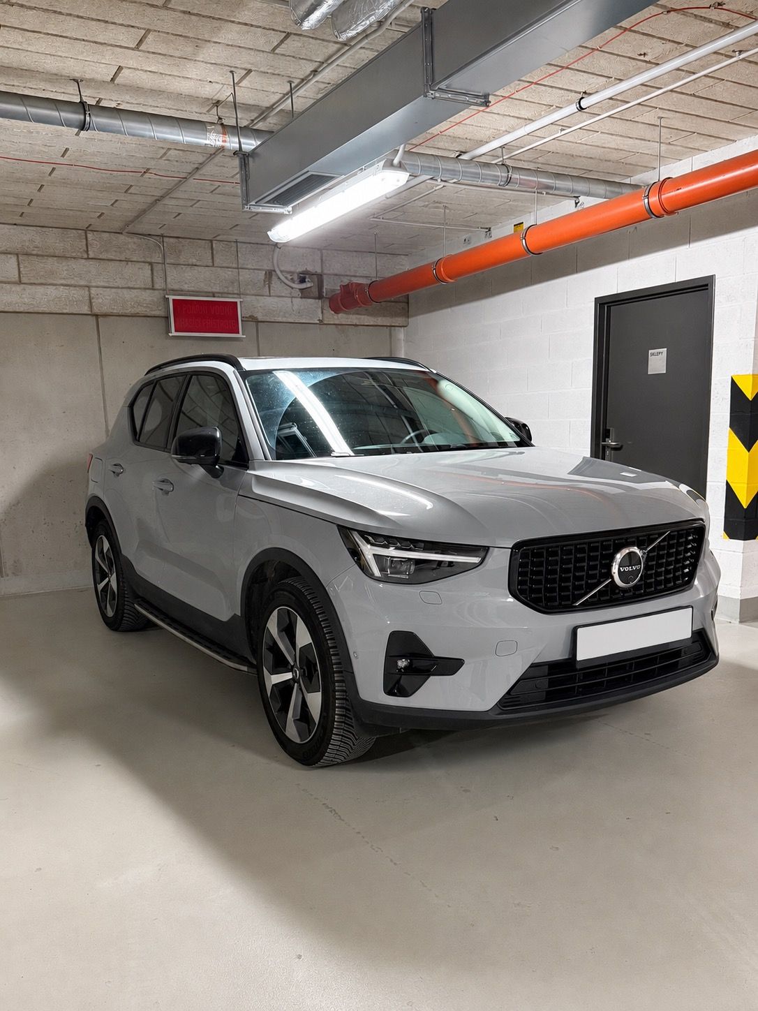 Volvo XC40, Dark Ultimate MY2024