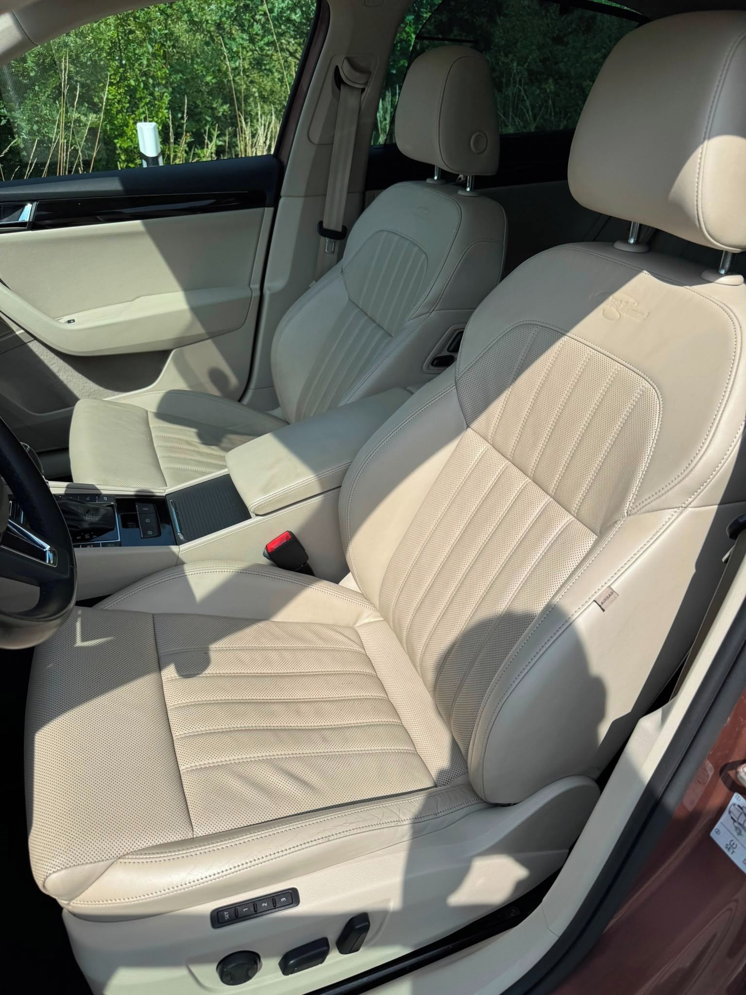 Škoda Superb, 2.0TDI 140kW L&K 4x4 DSG, ČR - fotka 6