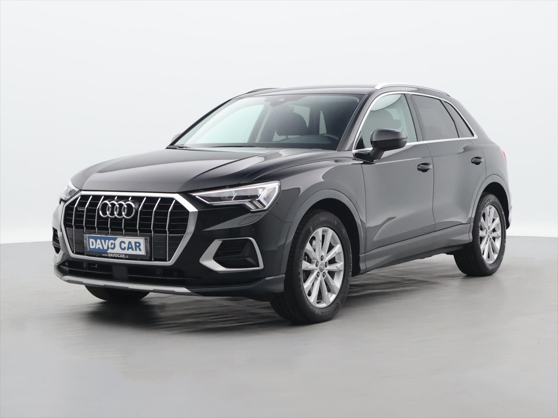 Audi Q3, 2,0 40TFSI 140kW Virtual 1.Maj - fotka 3