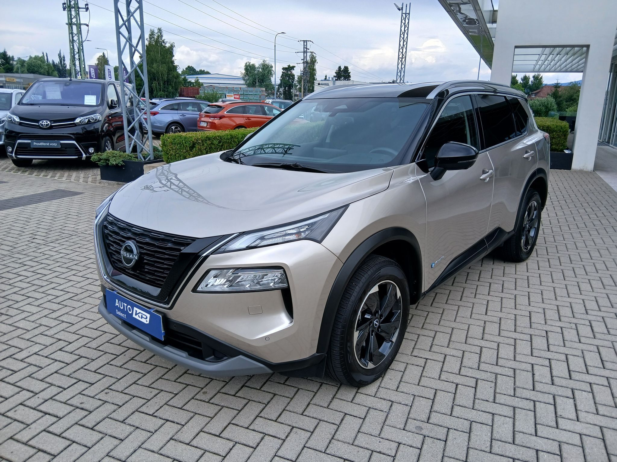 Nissan X-Trail, e-Power 213k 4x4 N-Connecta CP - fotka 2