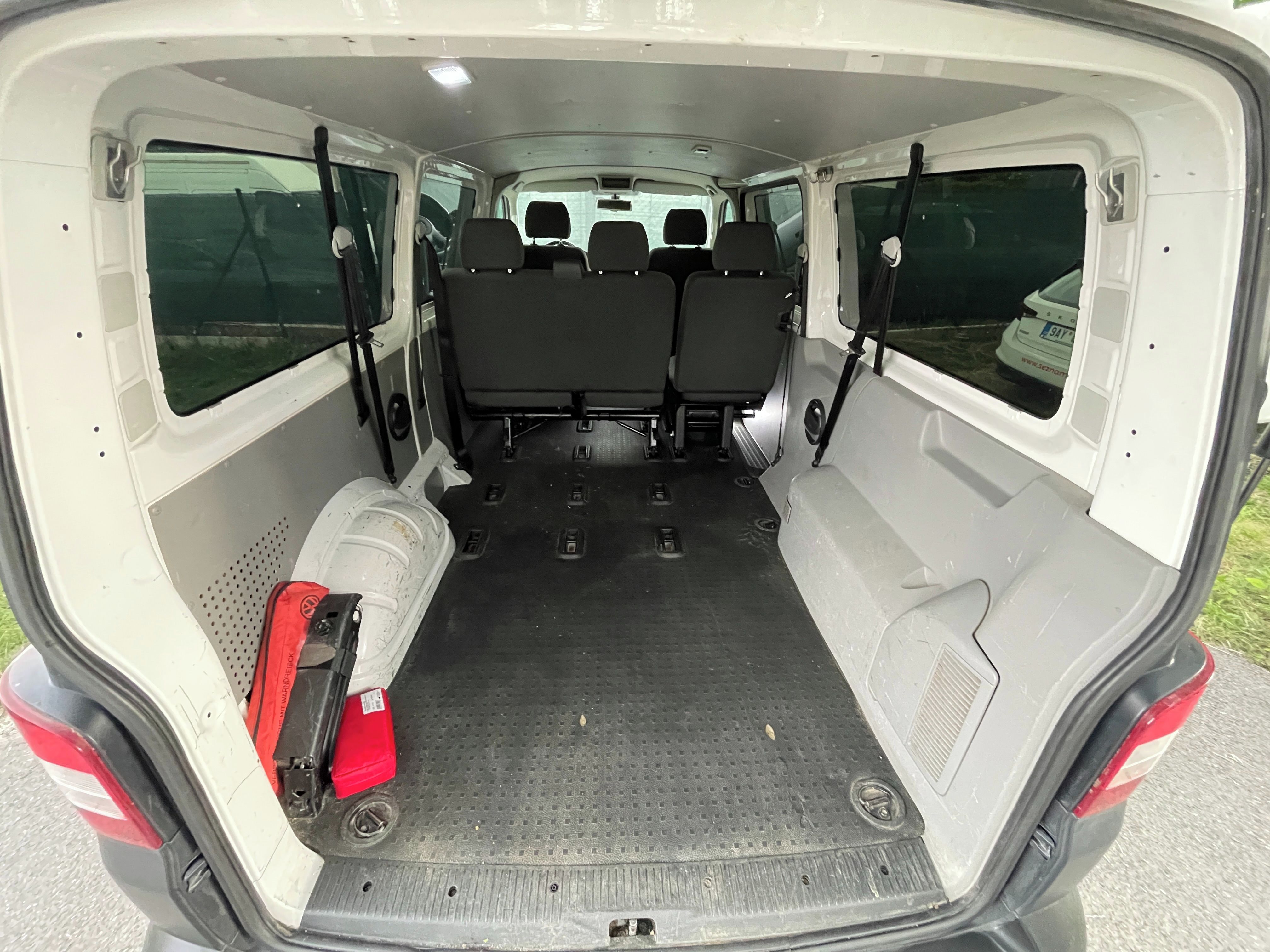Volkswagen Transporter, T5.1, 2.0 TDi 103-kw LONG - fotka 6