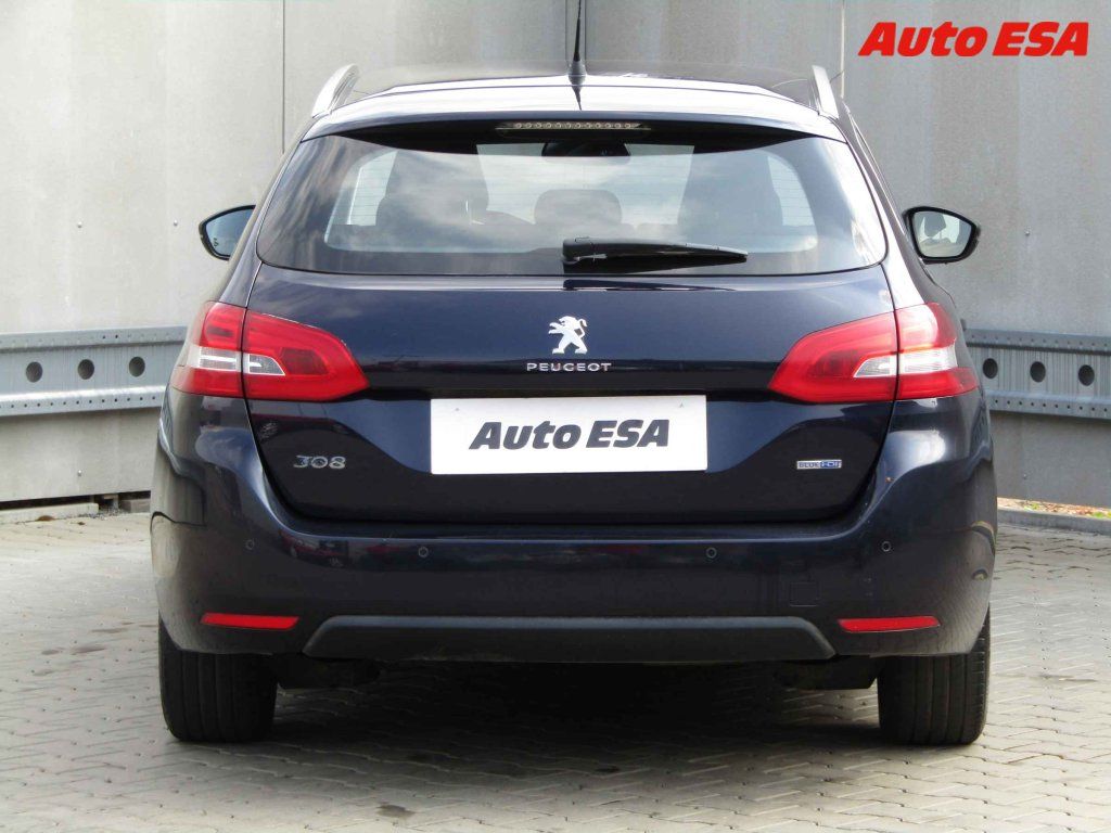Peugeot 308, 2.0 HDi - fotka 5