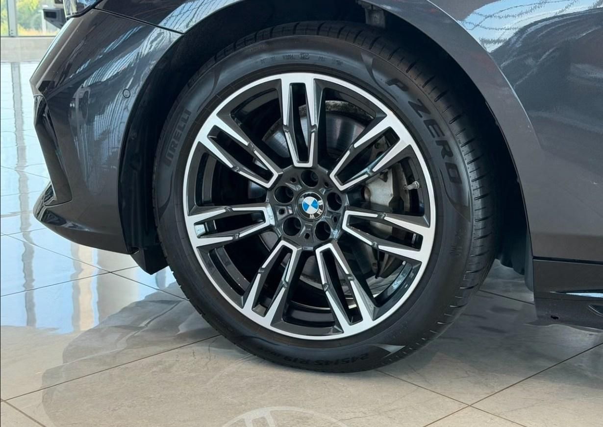 BMW i5, eDrive40 Touring M Kam Tažné - fotka 6