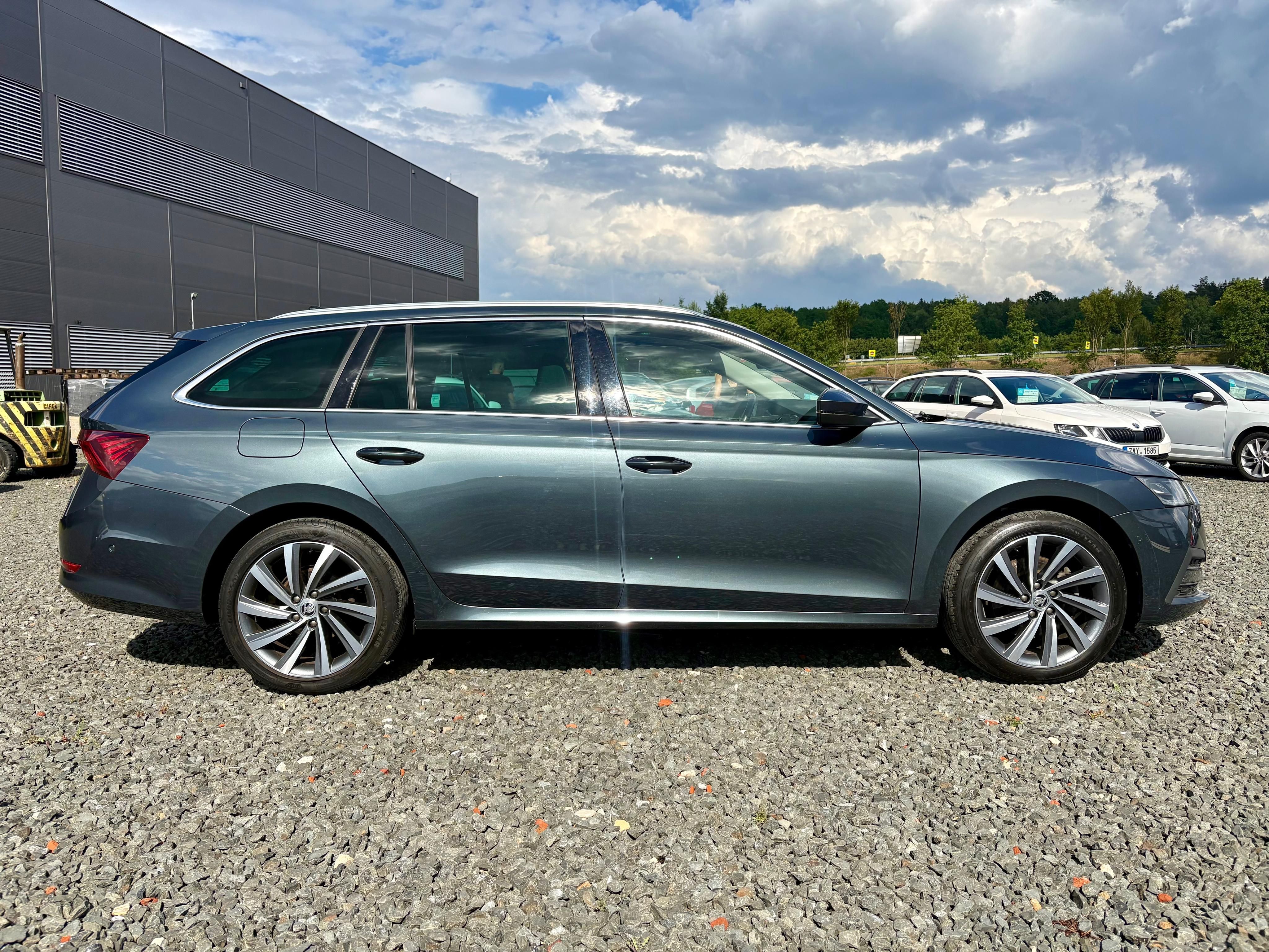 Škoda Octavia, 1.4TSi iV 150kw Style DSG - fotka 4