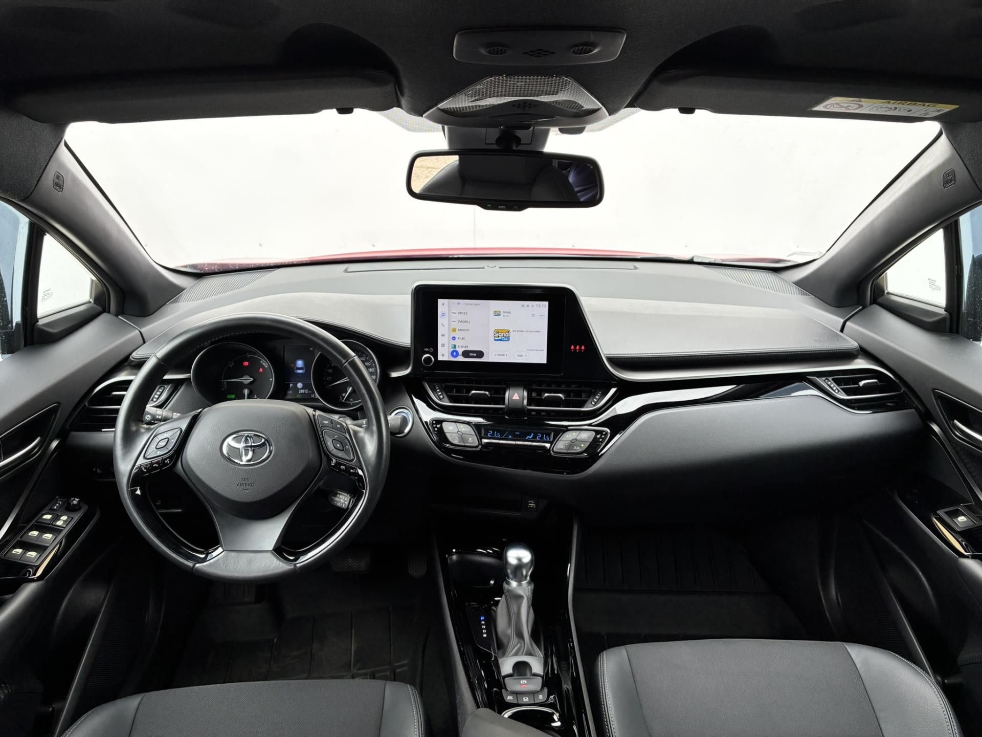 Toyota C-HR, 1.8 HSD e-CVT 90kW Style - fotka 5