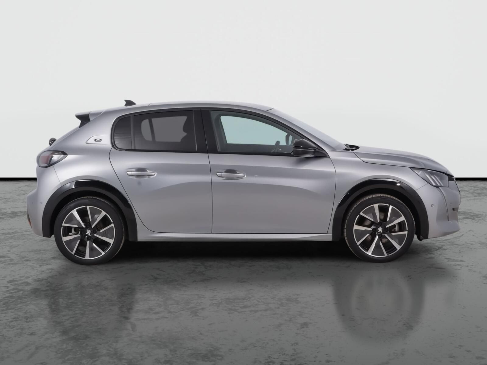 Peugeot 208, 50 kWh, SoH 100%, GT, Automat - fotka 6