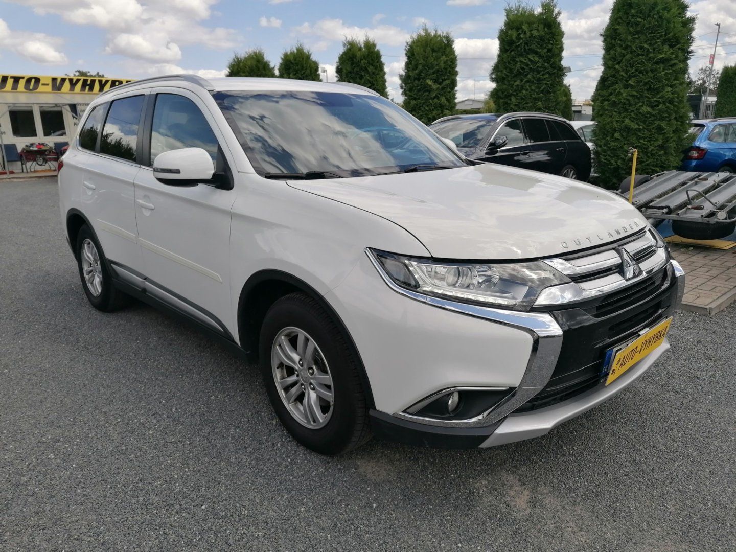 Mitsubishi Outlander, 2.2DI-D 4WD 132kW ČR - fotka 3