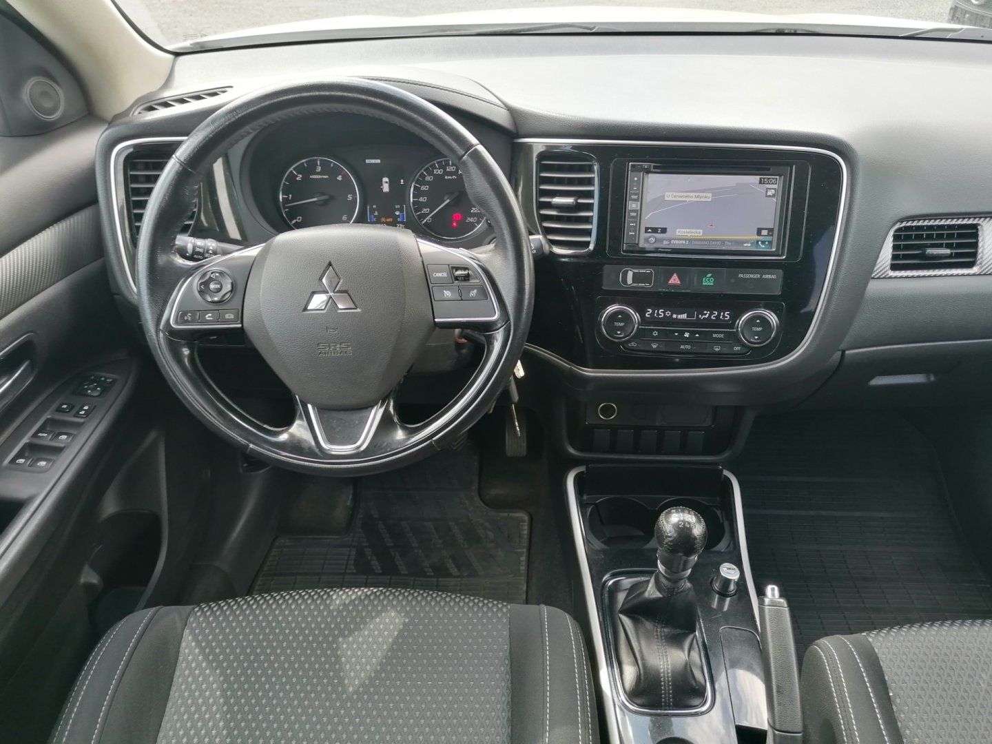Mitsubishi Outlander, 2.2DI-D 4WD 132kW ČR - fotka 6