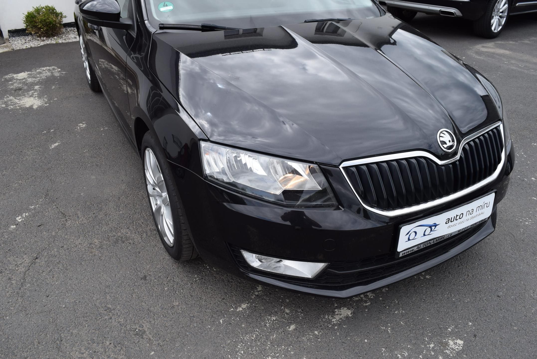 Škoda Octavia, 1.4TSI 110kw AMBITION GREENLIN - fotka 4