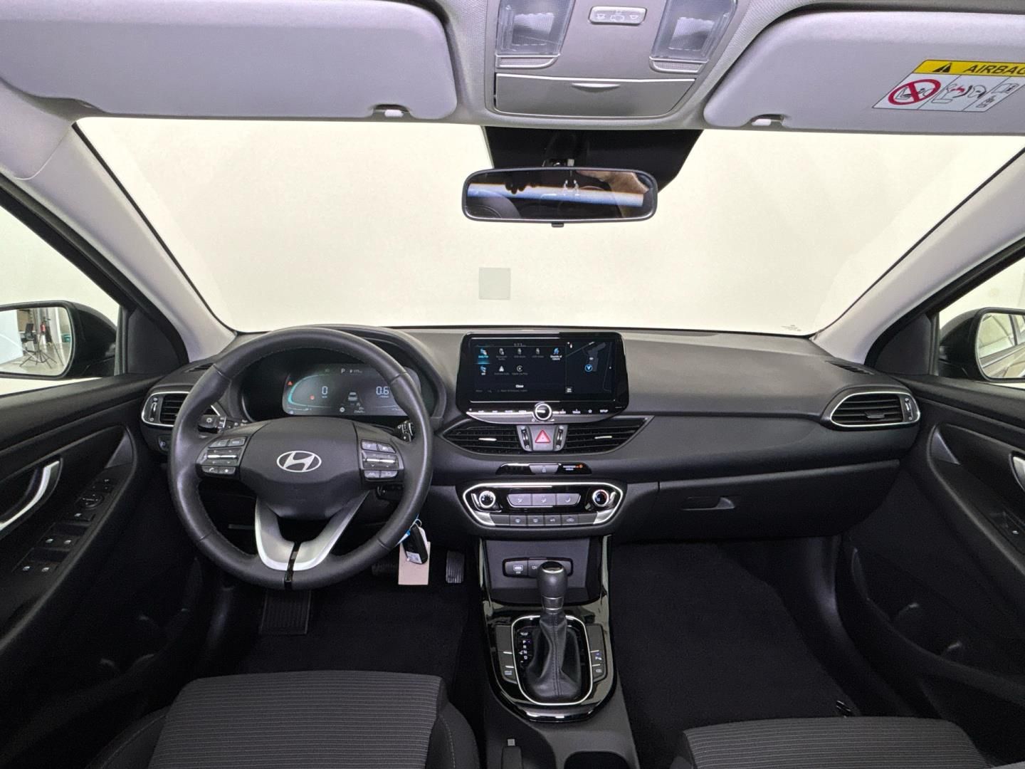 Hyundai i30, 1.5 T-GDI / 103 kW Smart DCT - fotka 5