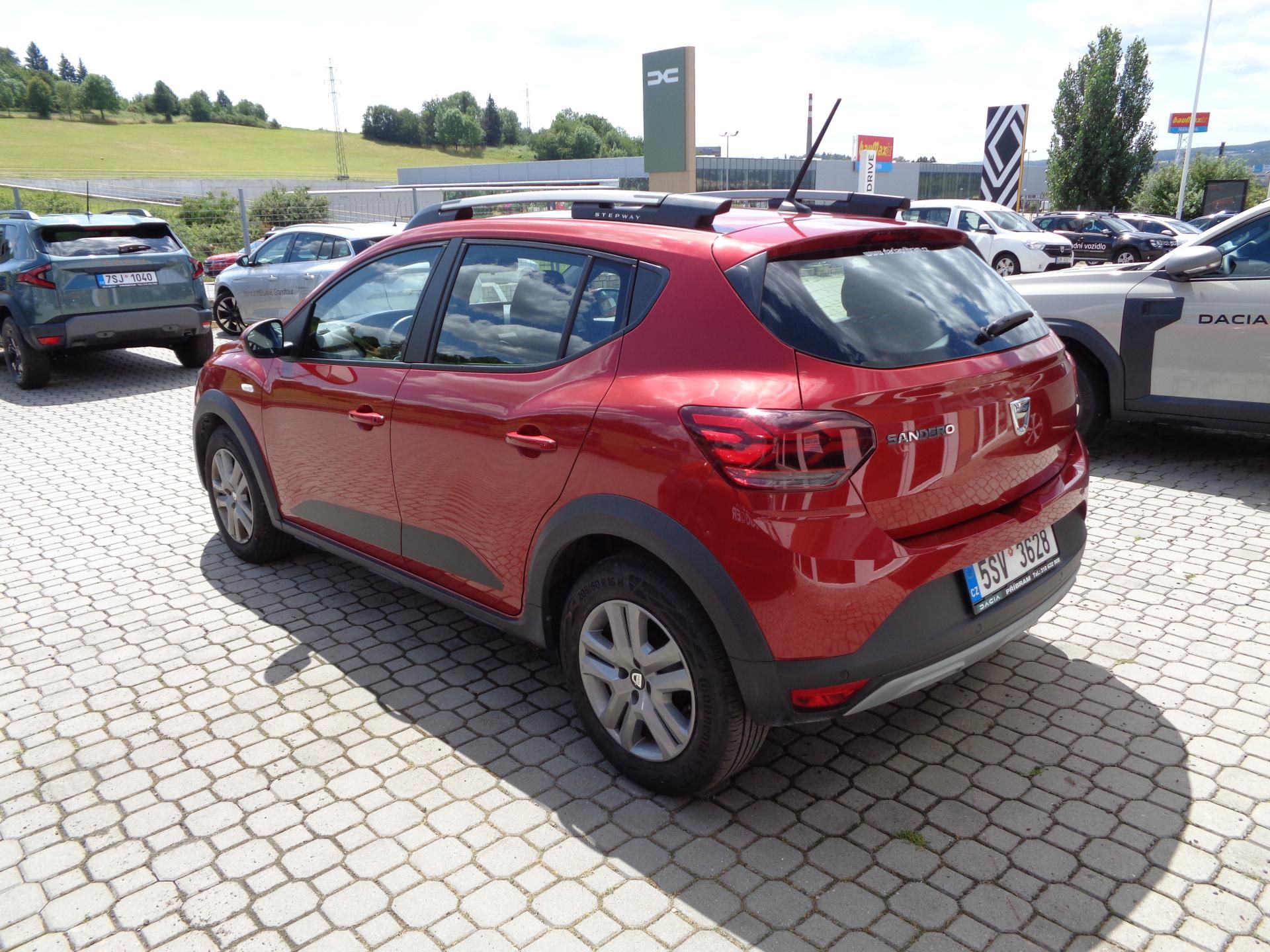 Dacia Sandero, Stepway Comfort TCe 90 - fotka 4