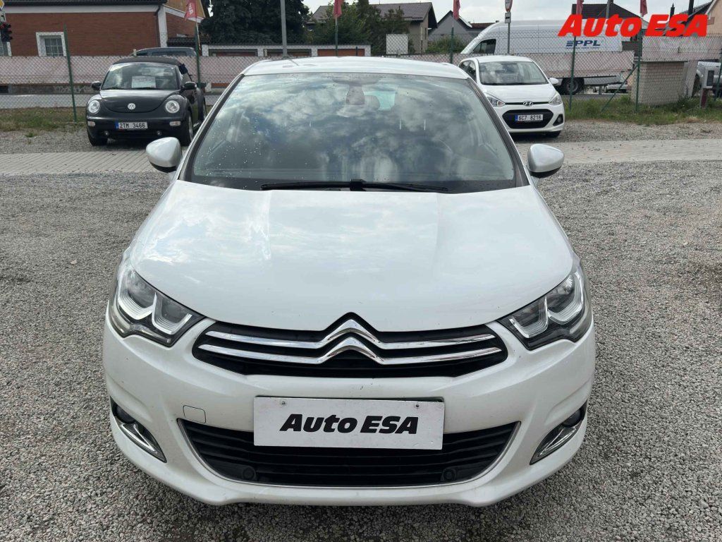 Citroën C4, 1.2PT - fotka 2