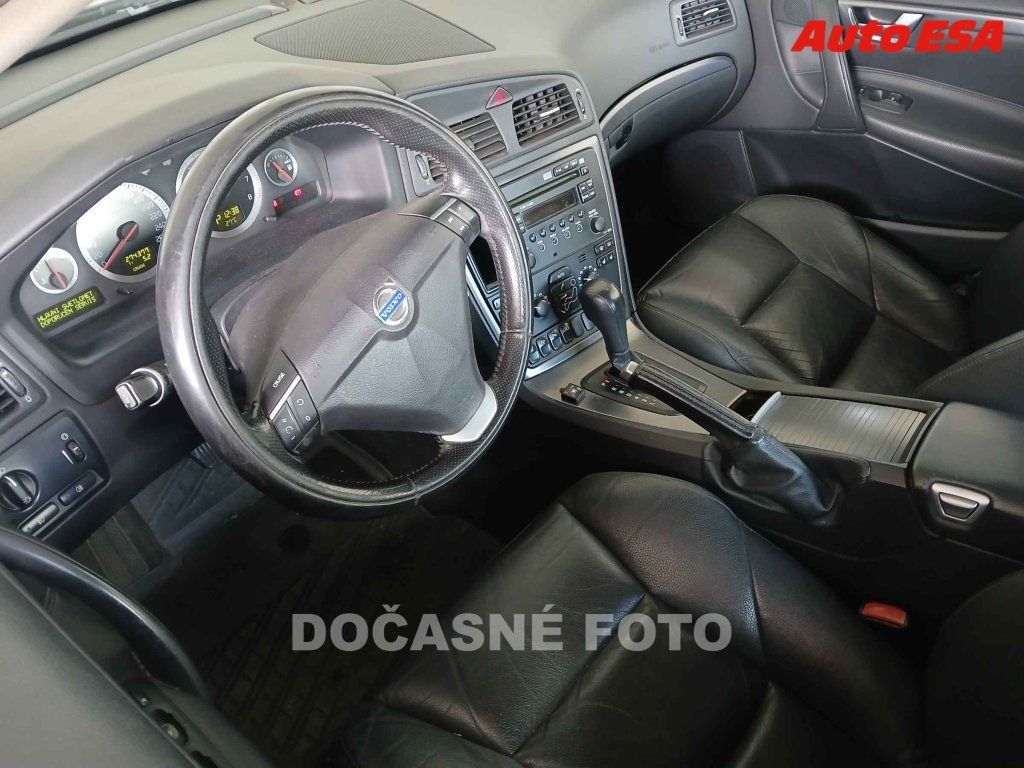 Volvo S60, 2.4i,ČR - fotka 3