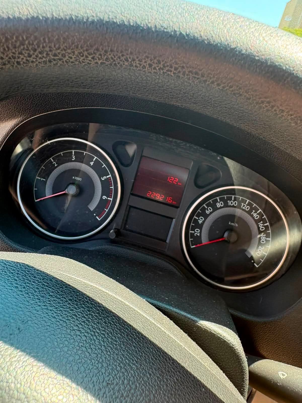 Peugeot 301, 1.5 - fotka 4