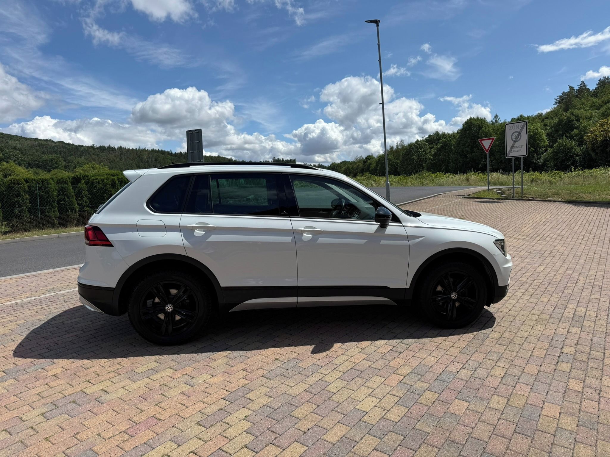 Volkswagen Tiguan, 2.0 TDI 110kW 4MOTION DSG LED - fotka 6