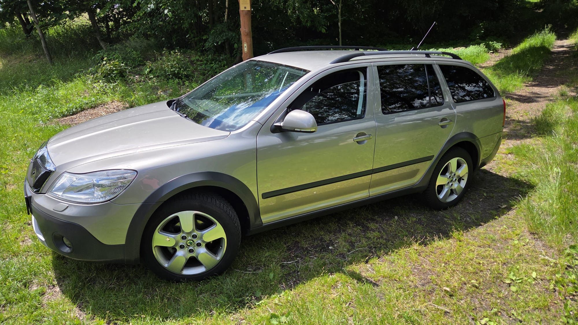 Škoda Octavia, Škoda Octavia Scout 2.0 TDI