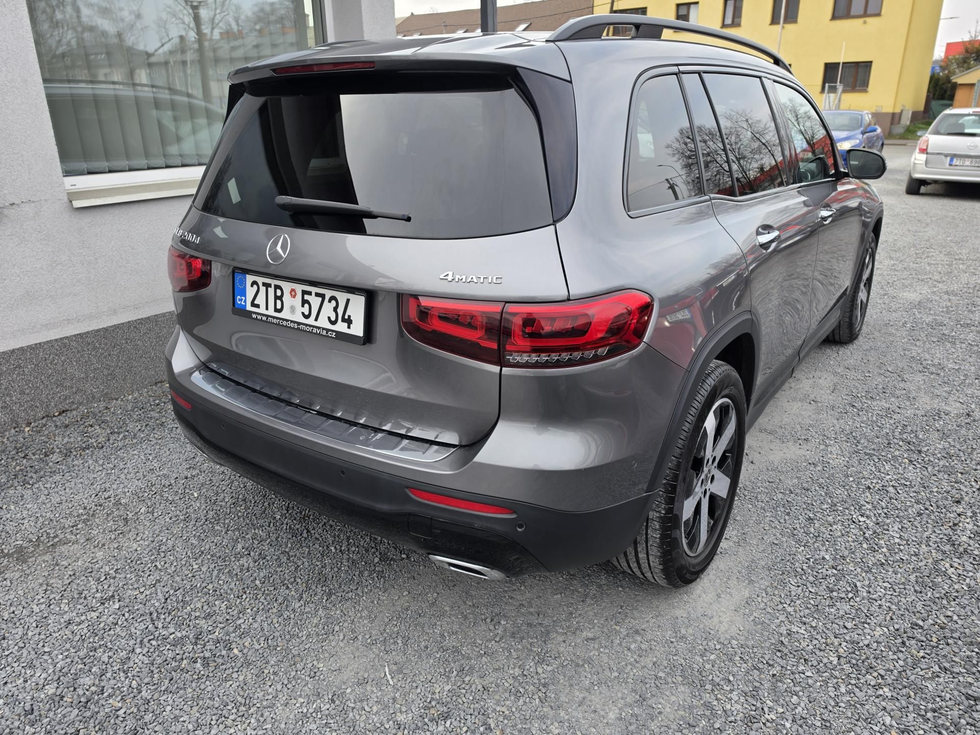 Mercedes-Benz GLB, 200 - fotka 4