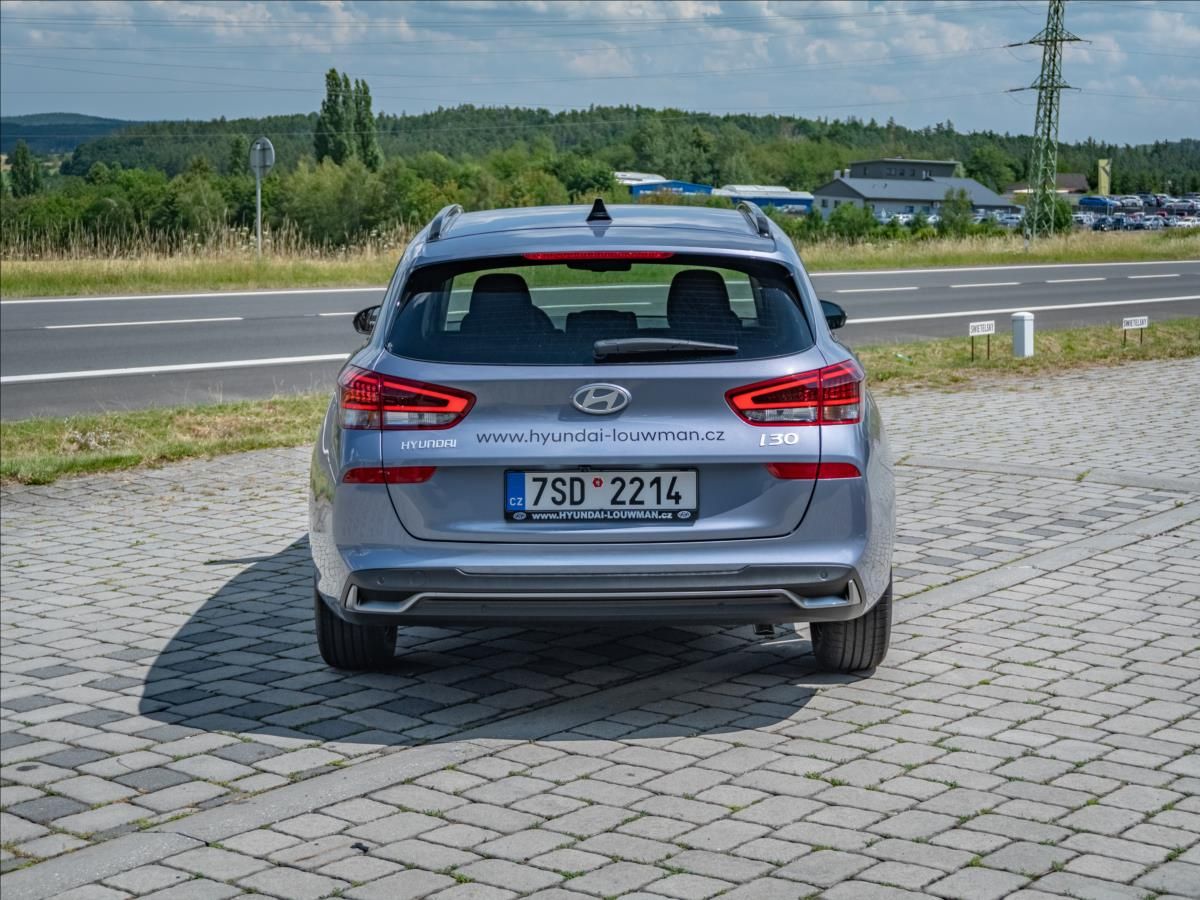 Hyundai i30, WG 1,6TGDI DCT STYLE - fotka 6