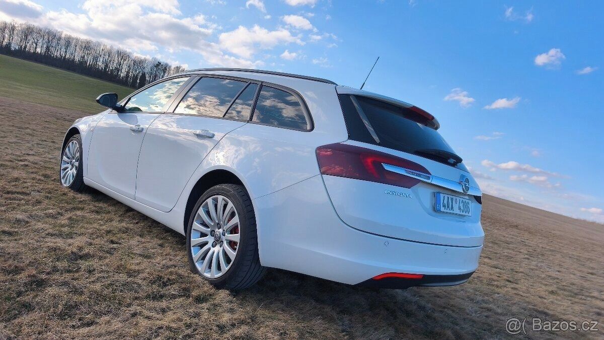 Opel Insignia, ST 2.0cdti 103 kW - fotka 4