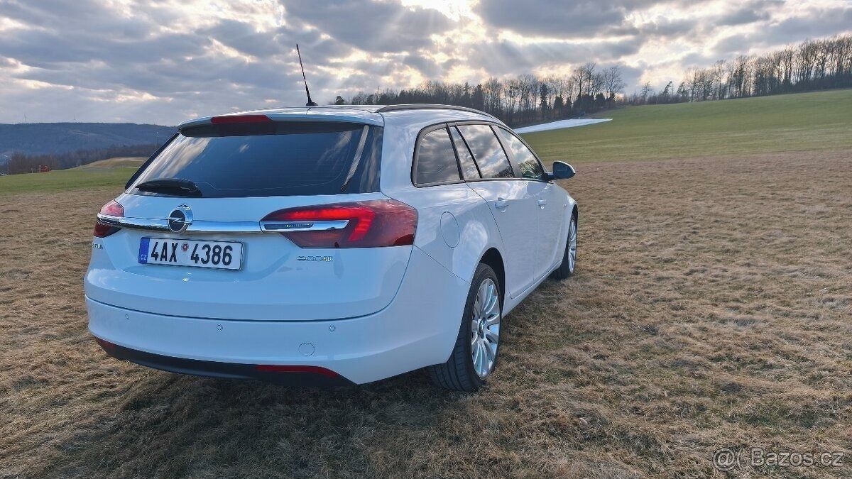 Opel Insignia, ST 2.0cdti 103 kW - fotka 3