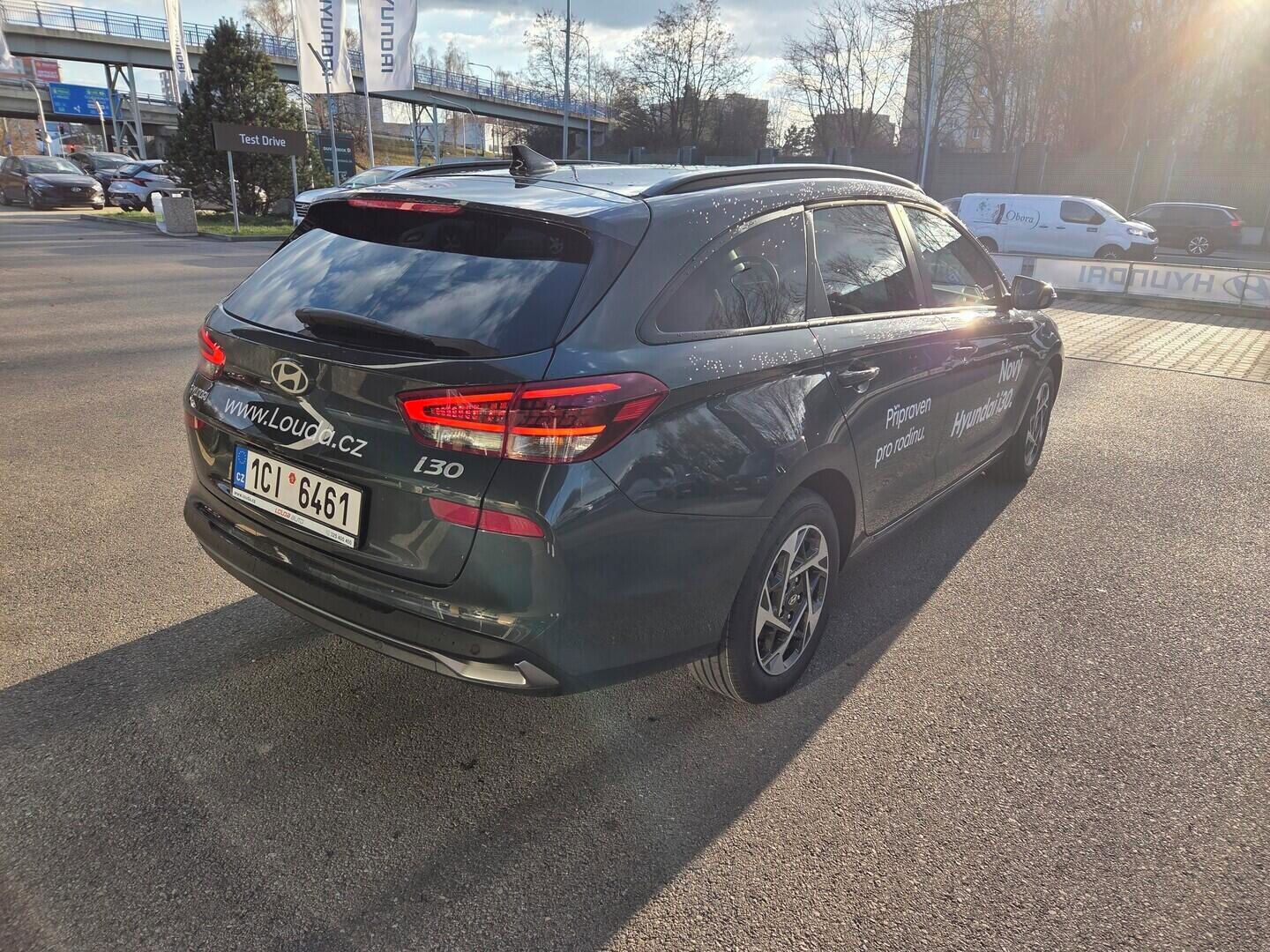 Hyundai i30, WG PD PE GO Czech! 1,0 T-GDI 8 - fotka 5