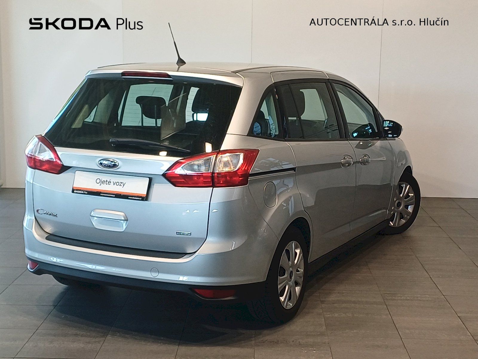 Ford C-MAX, GRAND 1.0 Ecoboos 92kW - 7 mís - fotka 2