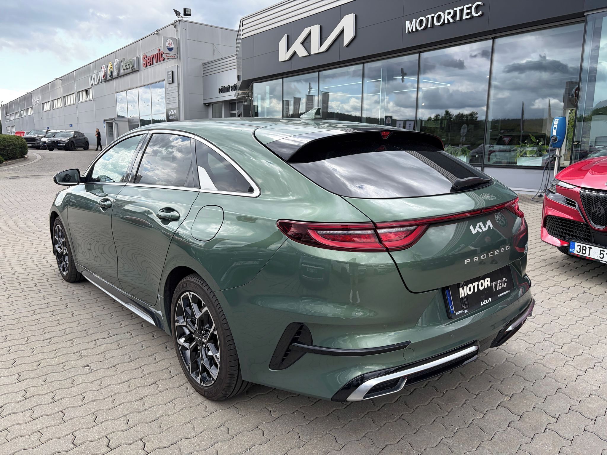 Kia ProCeed, 1.5 T-GDi 7DCT GT-Line Plus - fotka 4