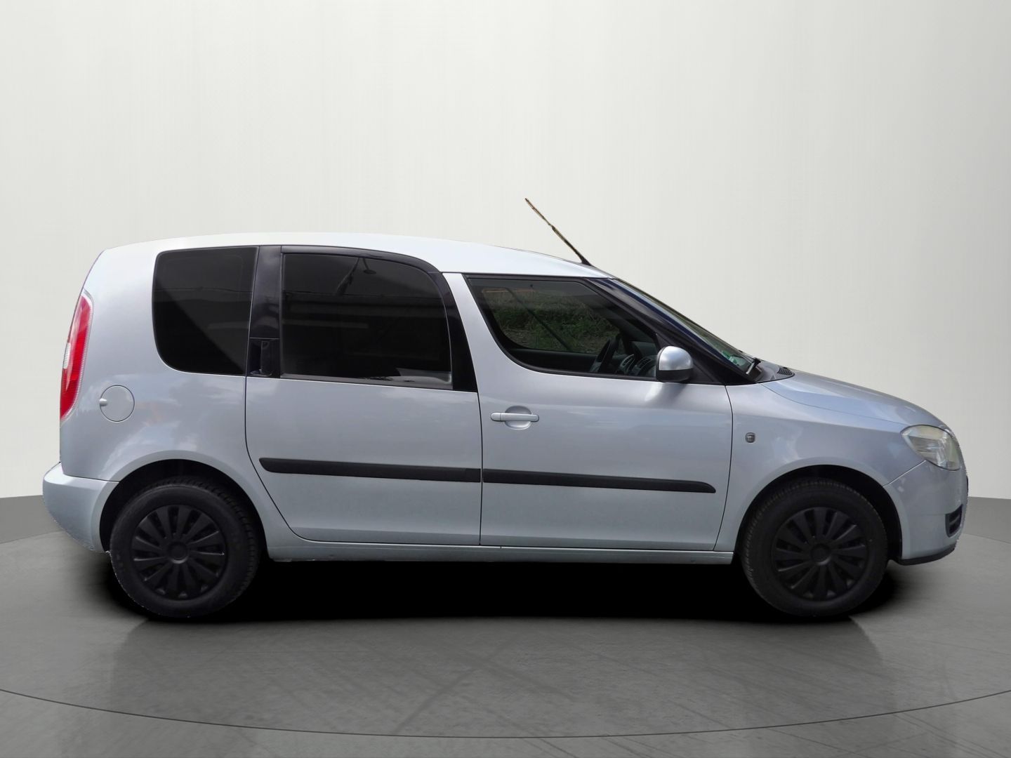 Škoda Roomster, 1.2HTP 51kW Klima Tažné PDC - fotka 5