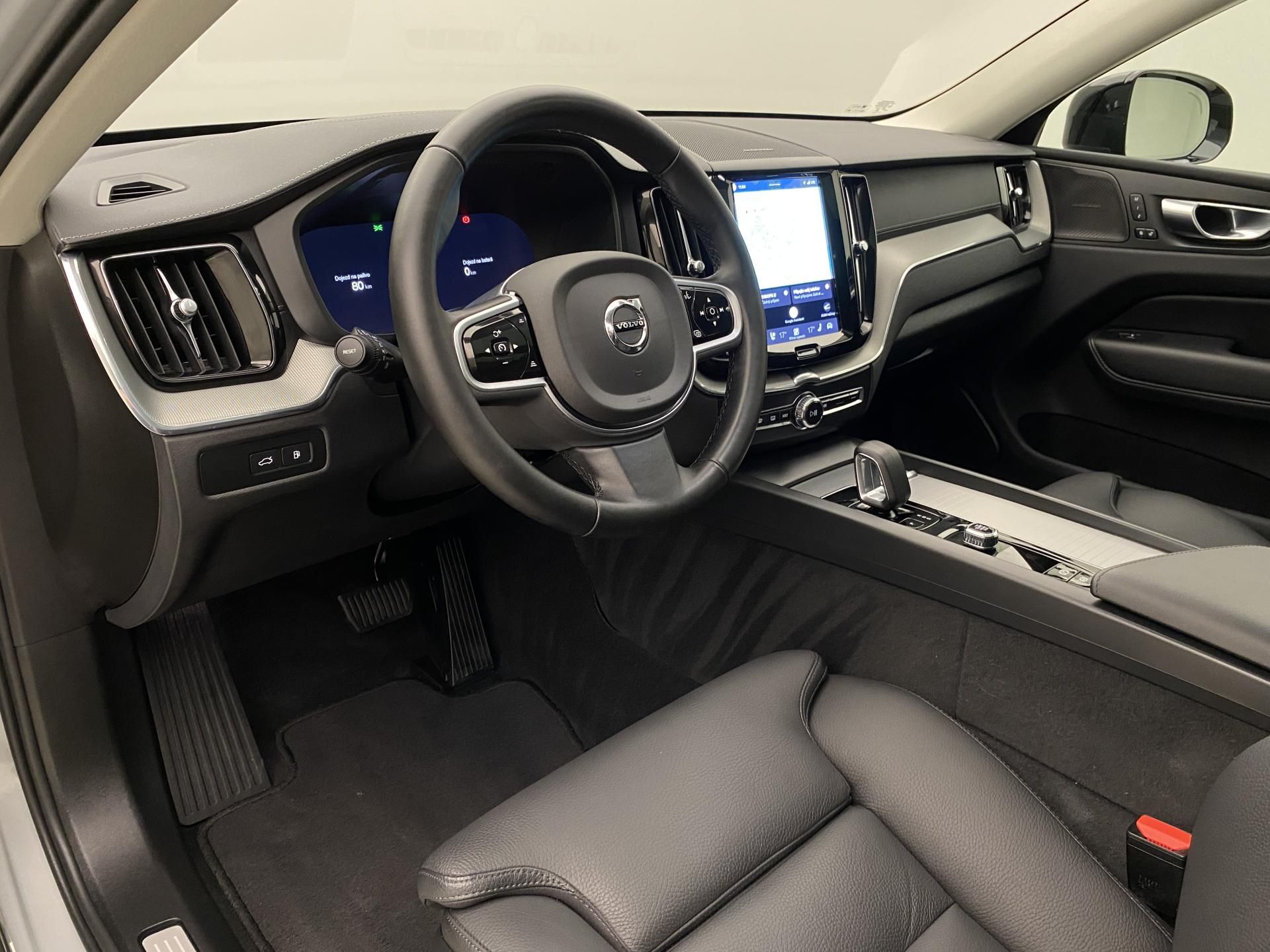 Volvo XC60, T8 AWD RECHARGE DARK ULTRA CZ - fotka 4