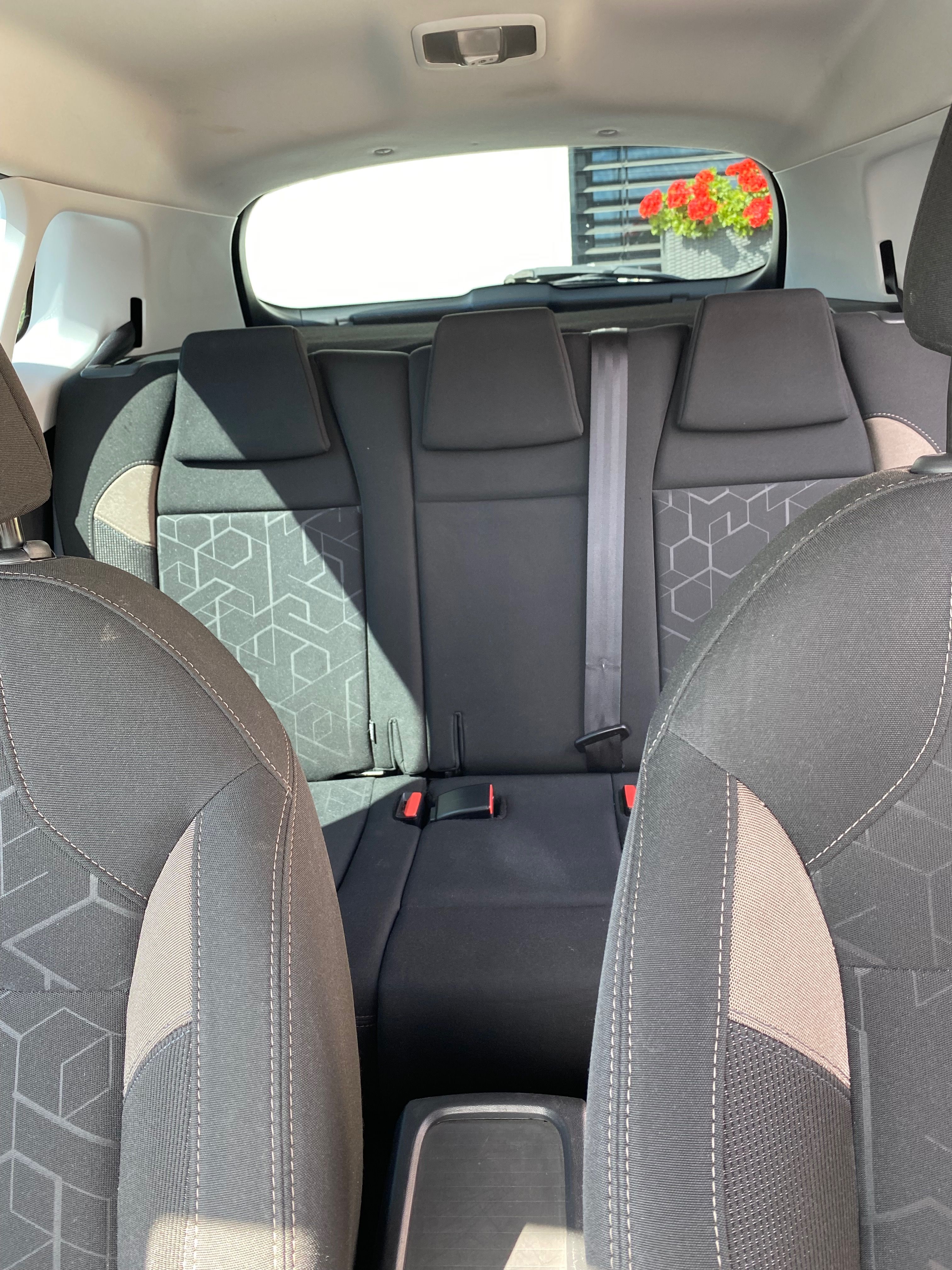 Peugeot 2008, Peugeot 2008, servisováno - fotka 4