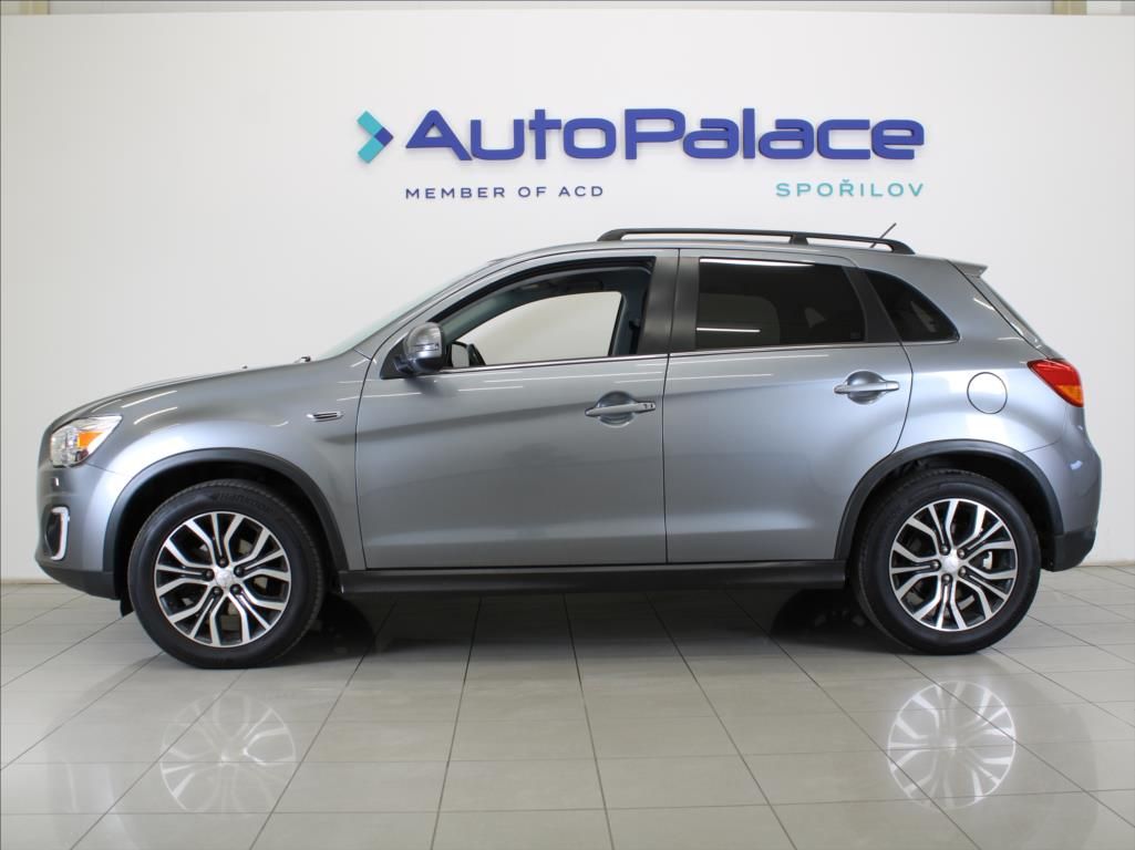 Mitsubishi ASX, 2,3 Di-D 110kW AT 4x4 1.maj.ČR - fotka 4