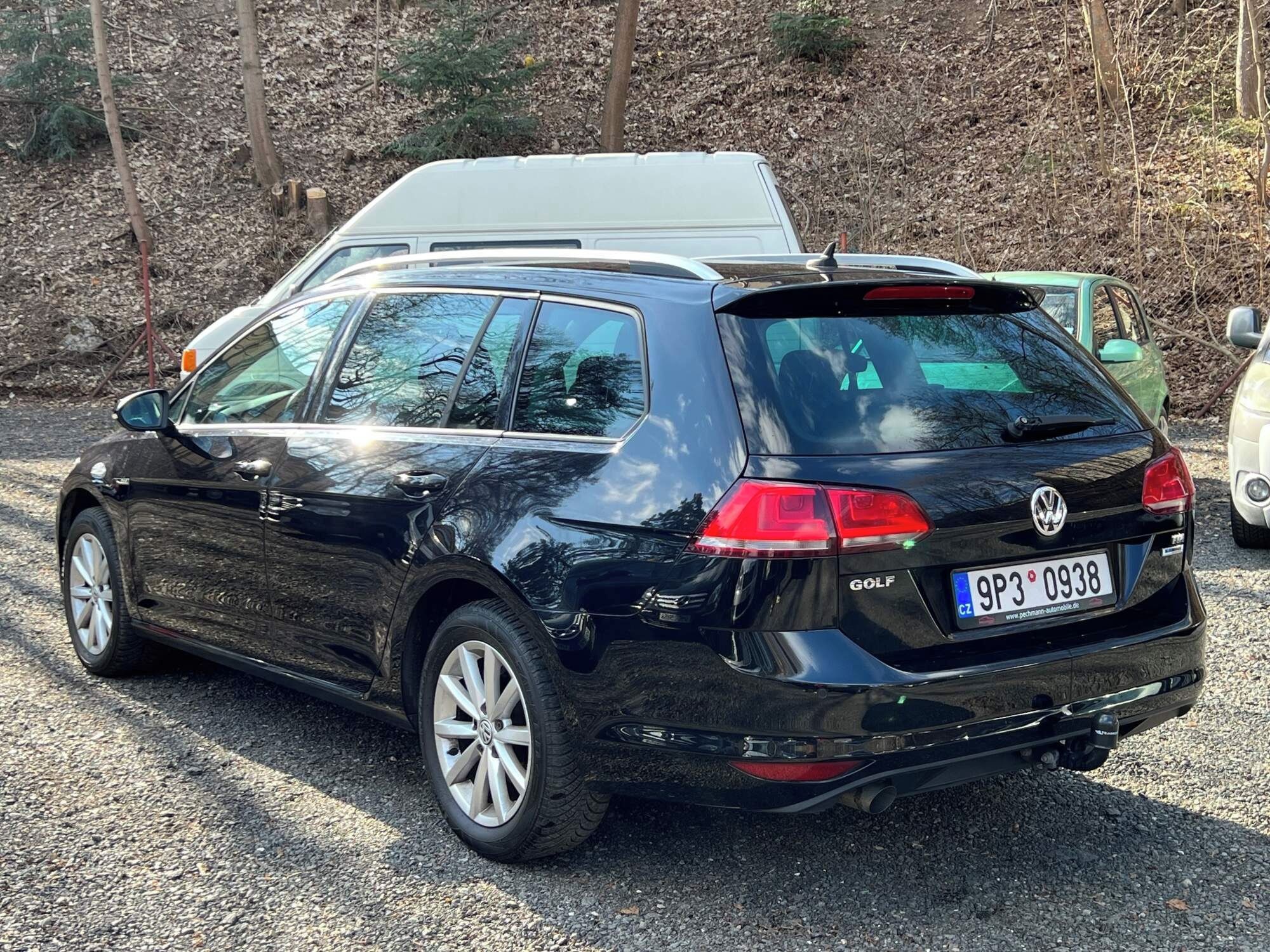 Volkswagen Golf, 1.6 TDI 81 kW Variant Lounge - fotka 4