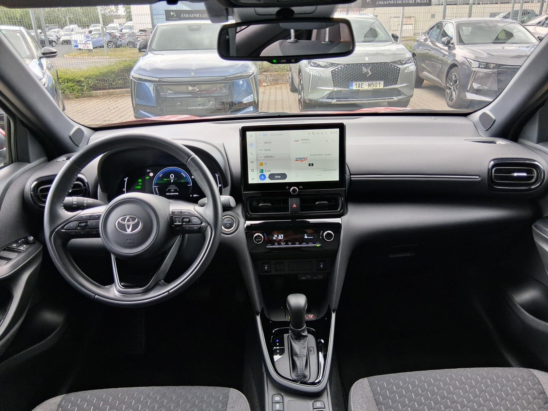 Toyota Yaris Cross, STYLE 1.5 Hyb. 85 kW - fotka 2