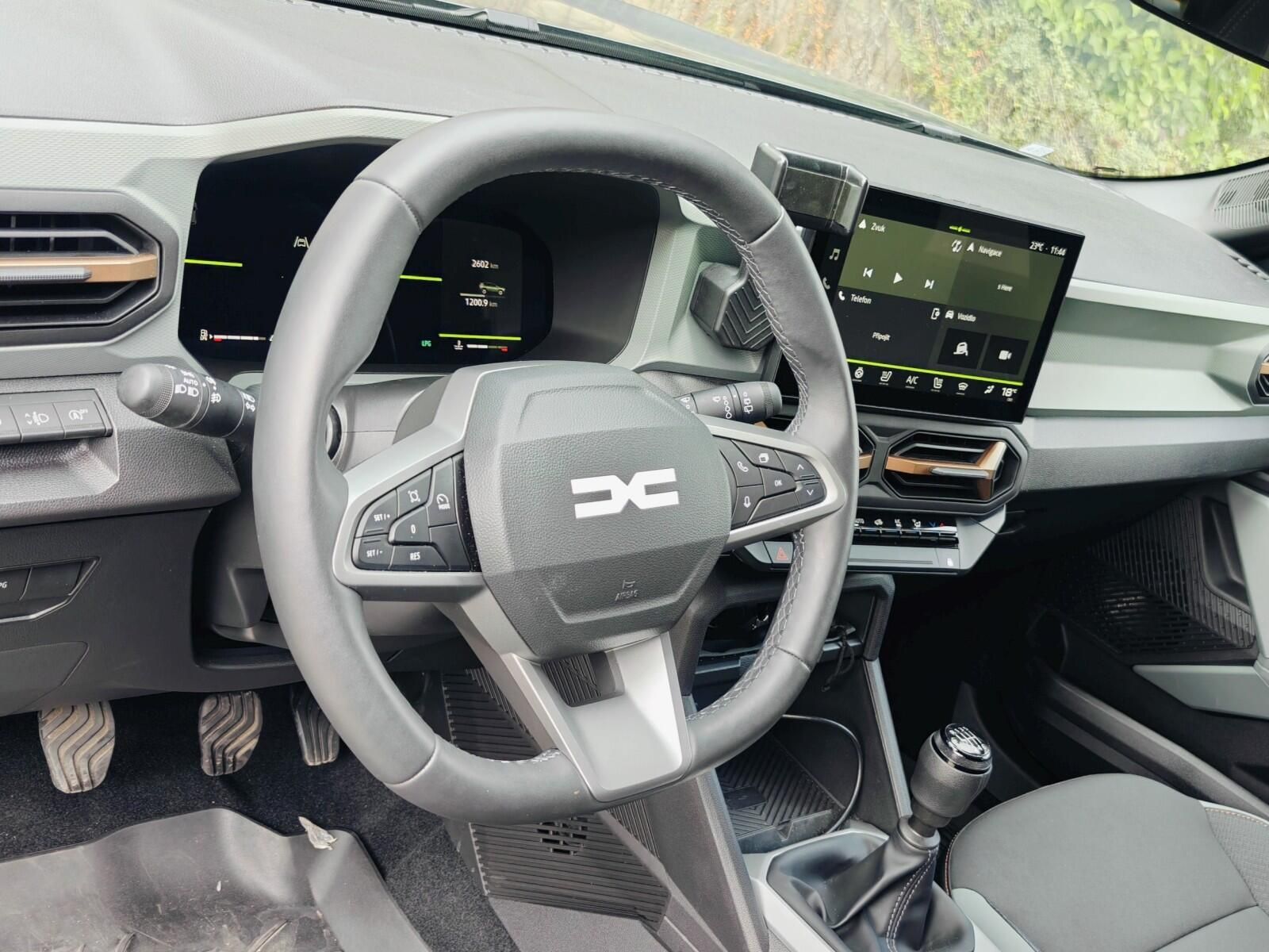 Dacia Bigster, 1,2 mild hybrid-G 140 Extreme - fotka 6