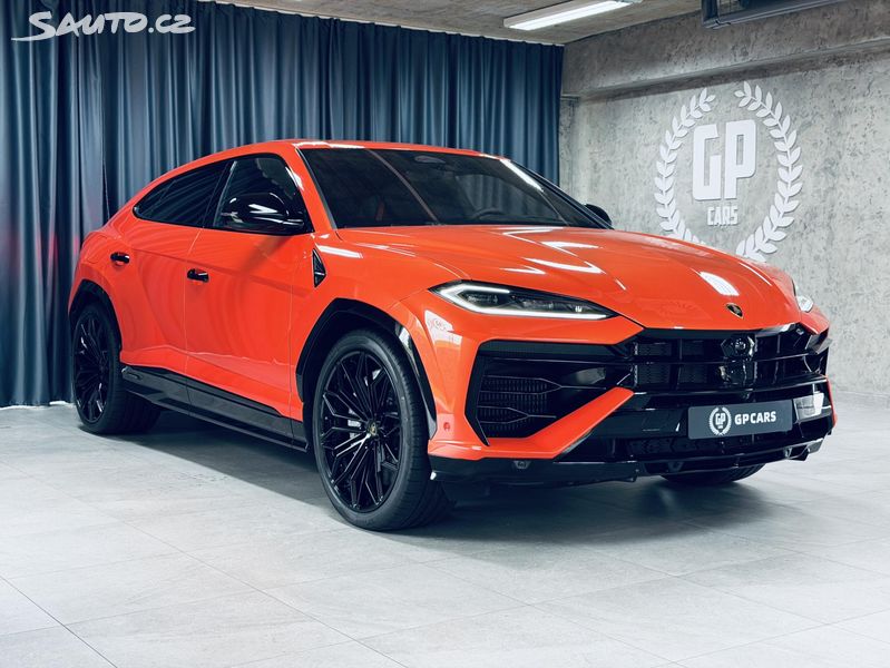 Lamborghini Urus, SE*NOVÉ*ARANCIO XANTO*
