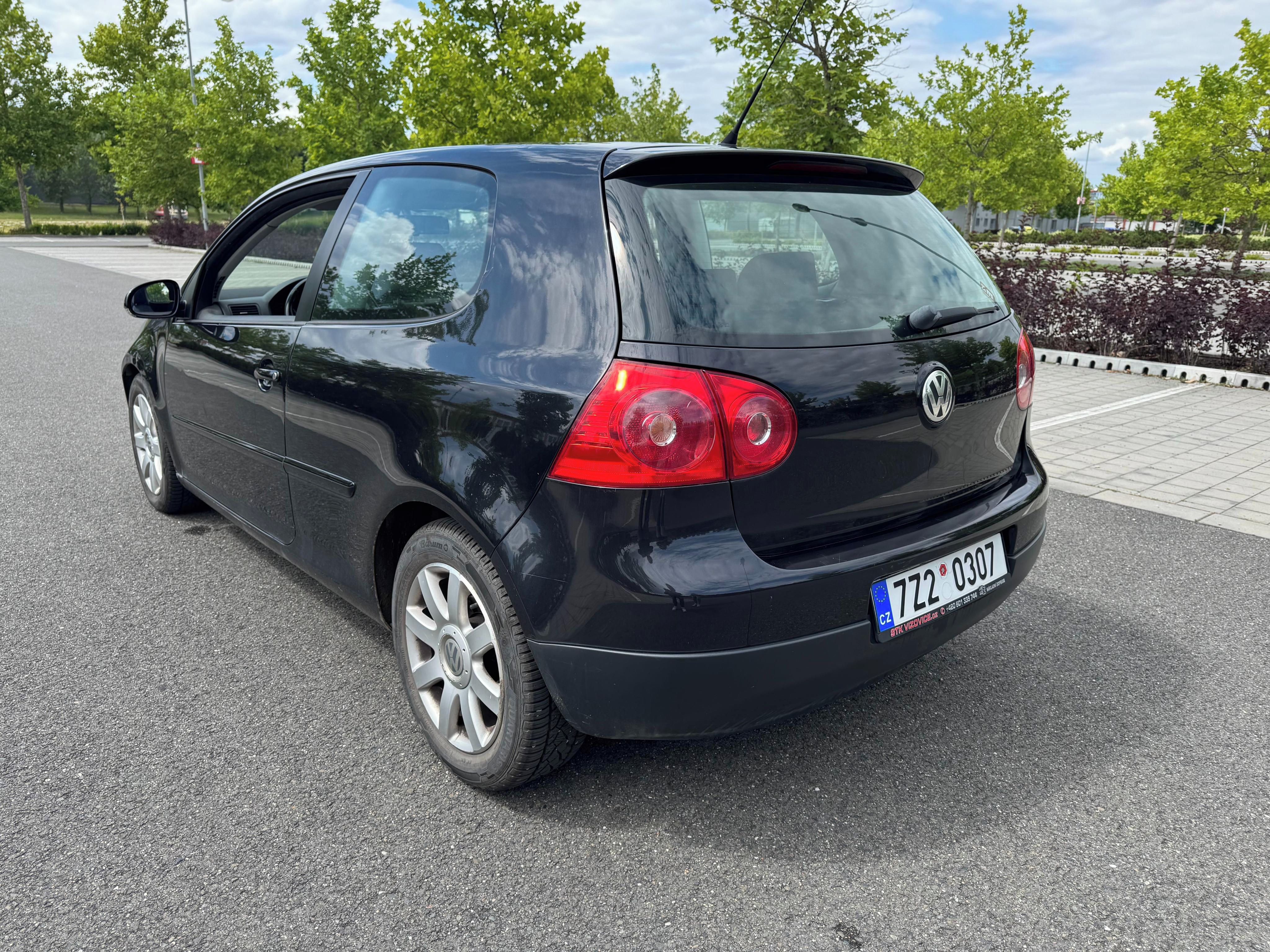 Volkswagen Golf, Golf V 1.6 - fotka 4