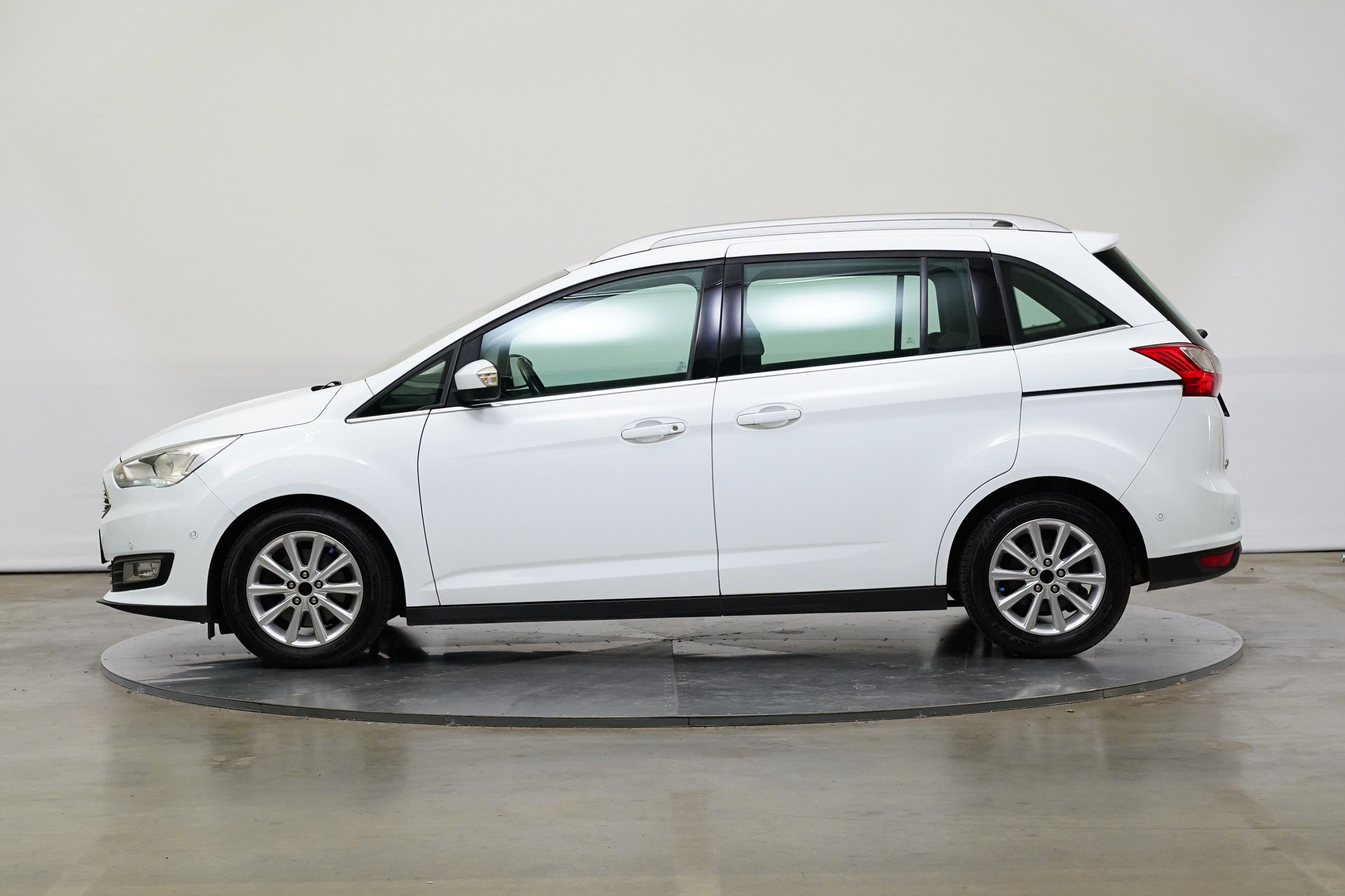 Ford Grand C-MAX, 1.5 EcoBoost 110 kW Titanium - fotka 3
