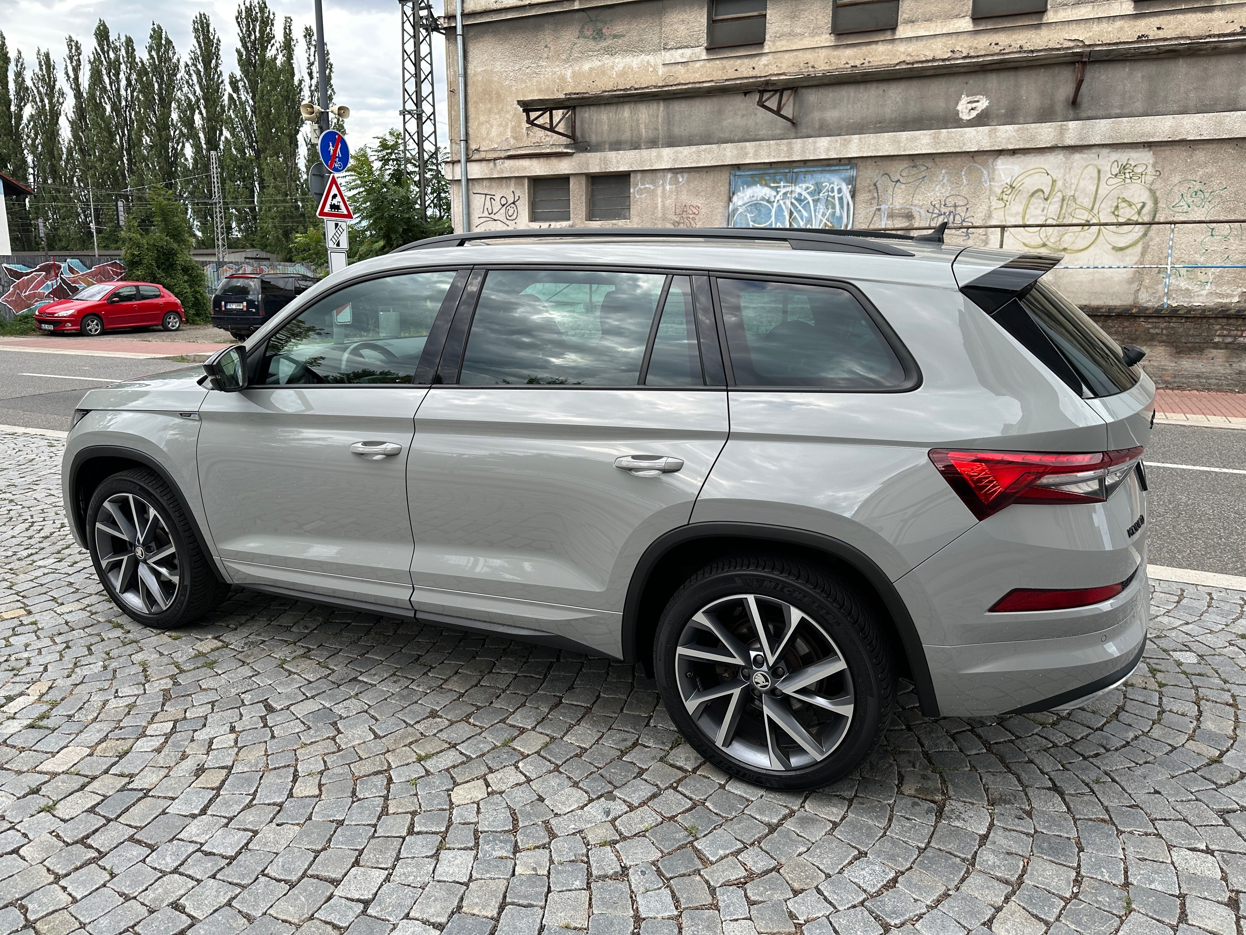 Škoda Kodiaq, 1,5 TSI Sportline / facelift - fotka 6