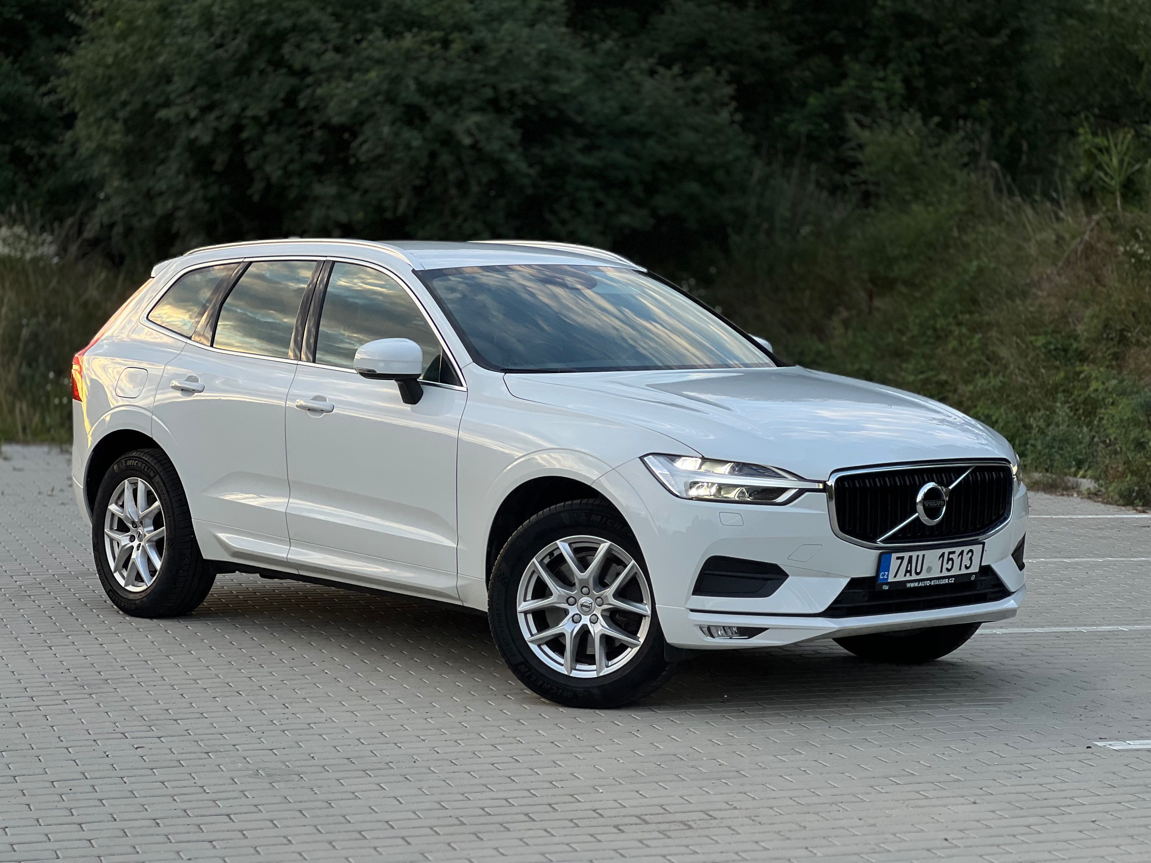 Volvo XC60, 2.0 T4 Drive-E FWD MomentumPro - fotka 6